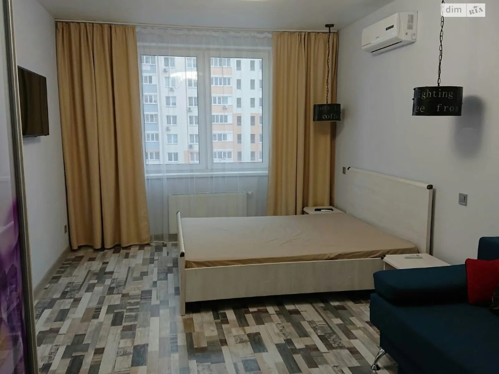 Продается 1-комнатная квартира 42 кв. м в Киеве, ул. Сергeя Данченко - фото 1