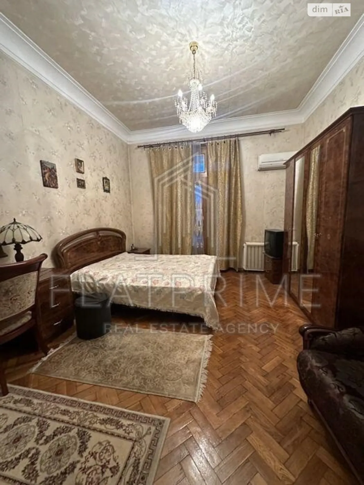 Продается 2-комнатная квартира 56 кв. м в Киеве, ул. Большая Васильковская, 90