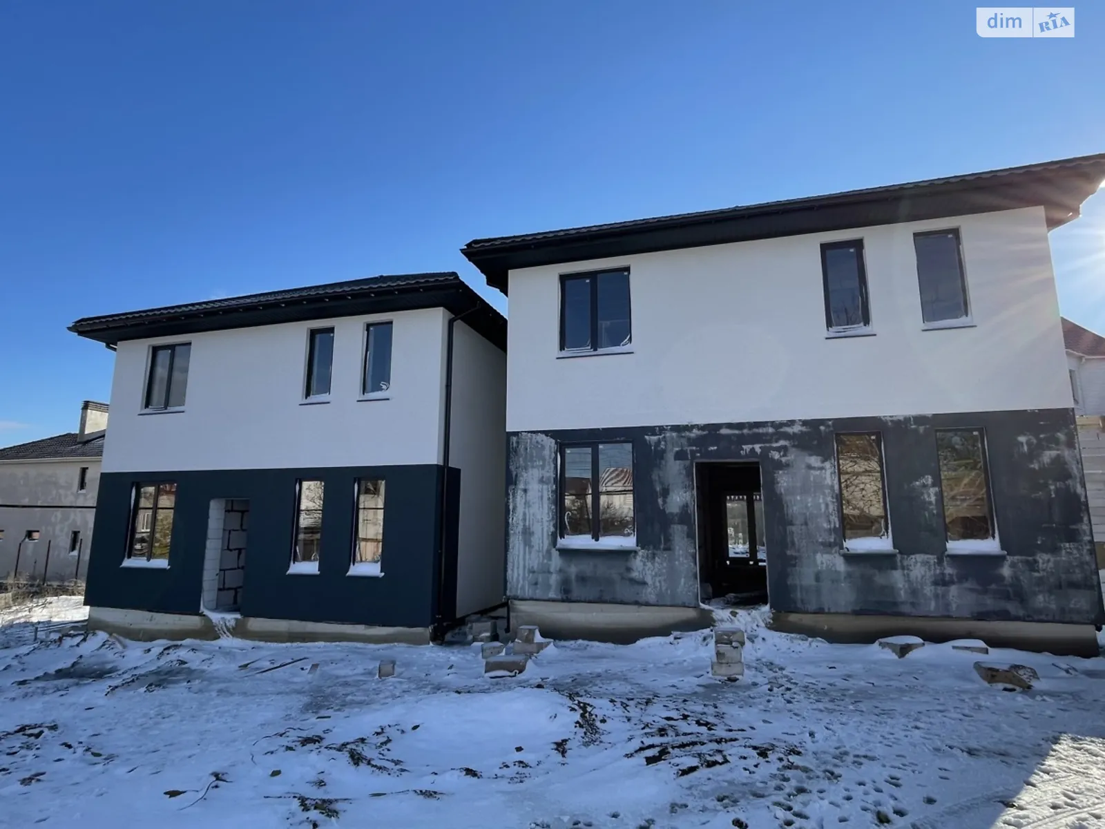 Продается дом на 2 этажа 150 кв. м с баней/сауной, цена: 94900 $ - фото 1