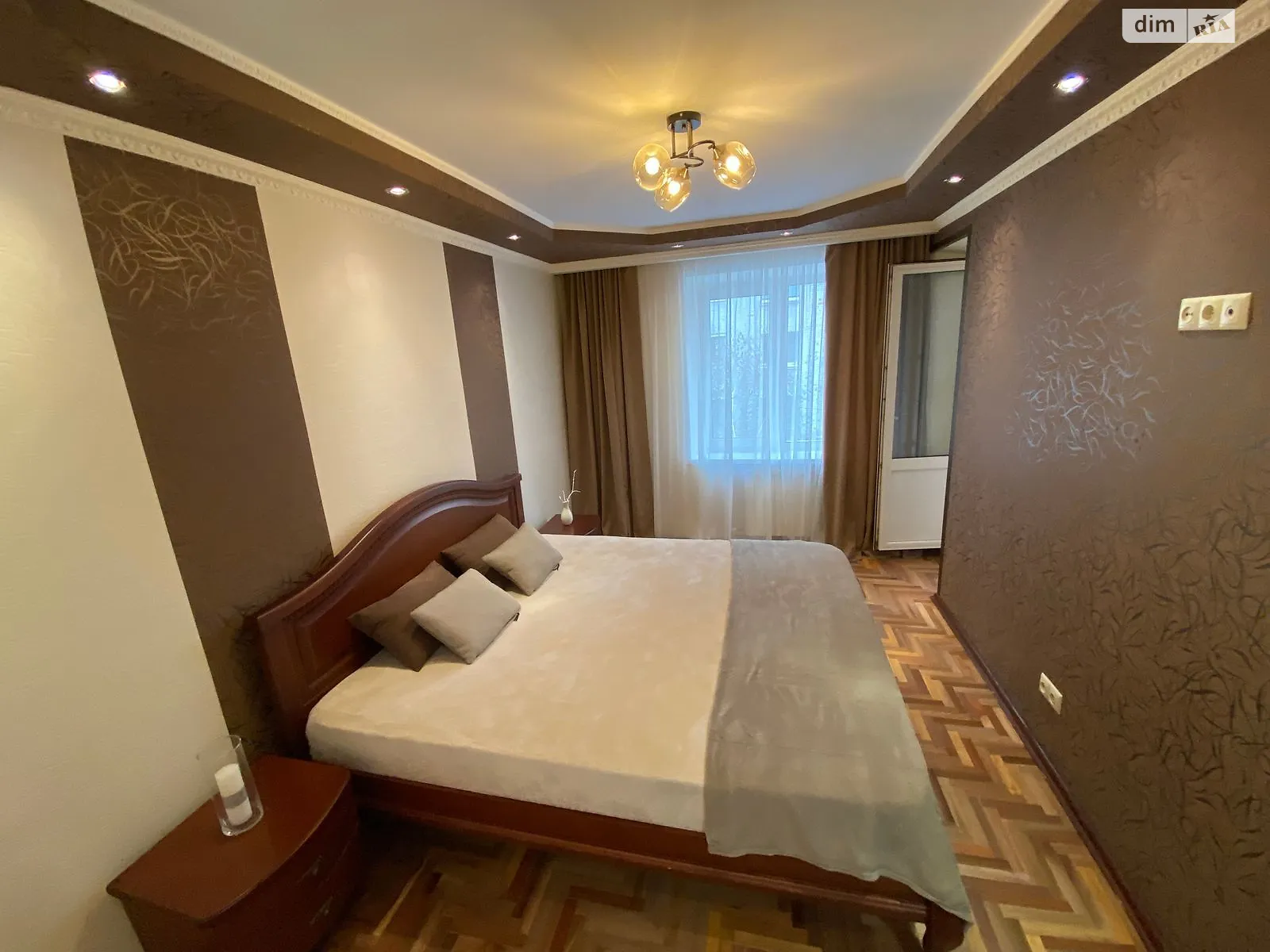 Продается 3-комнатная квартира 67 кв. м в Киеве, ул. Константиновская, 61 - фото 1