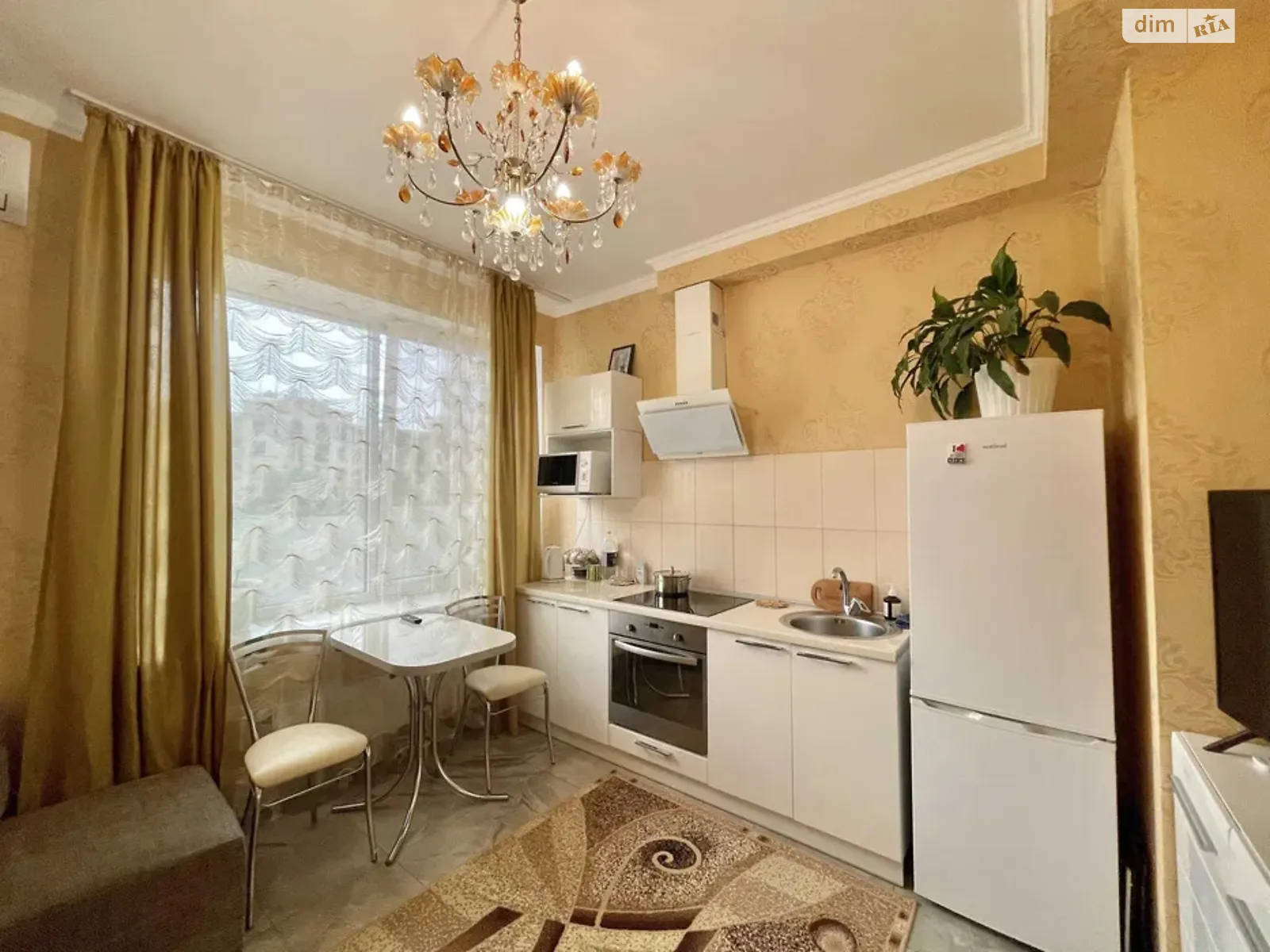 Продается 1-комнатная квартира 35 кв. м в Одессе, бул. Французский, 60А