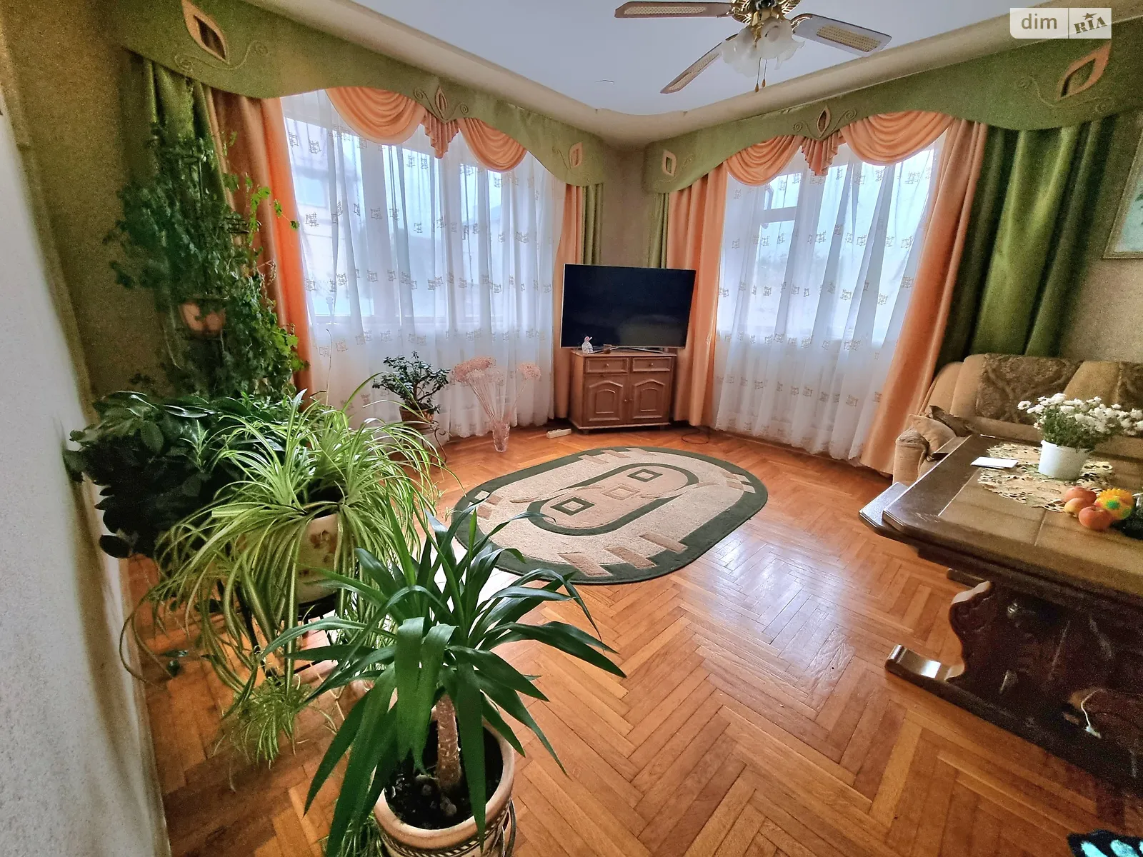 Продается дом на 2 этажа 200 кв. м с террасой, цена: 99900 $ - фото 1