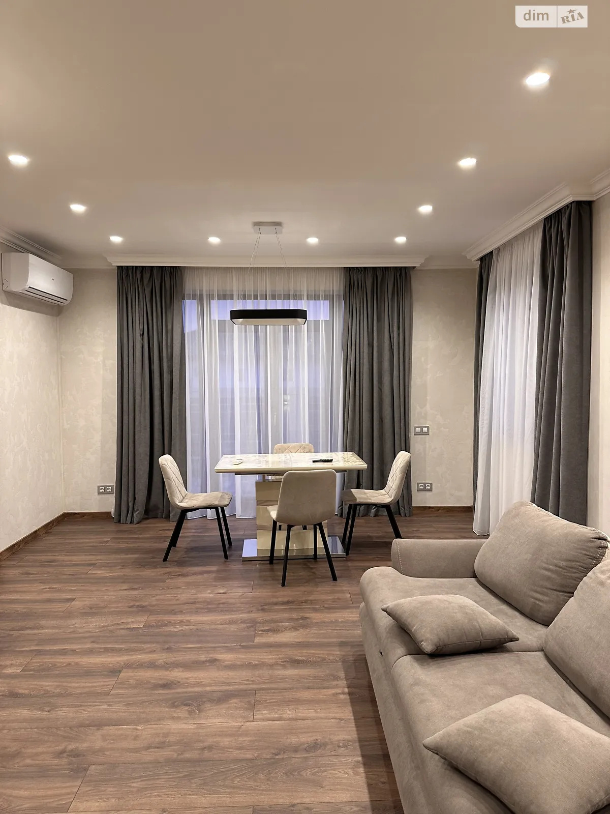 Продається одноповерховий будинок 173 кв. м з ділянкою, цена: 250000 $ - фото 1