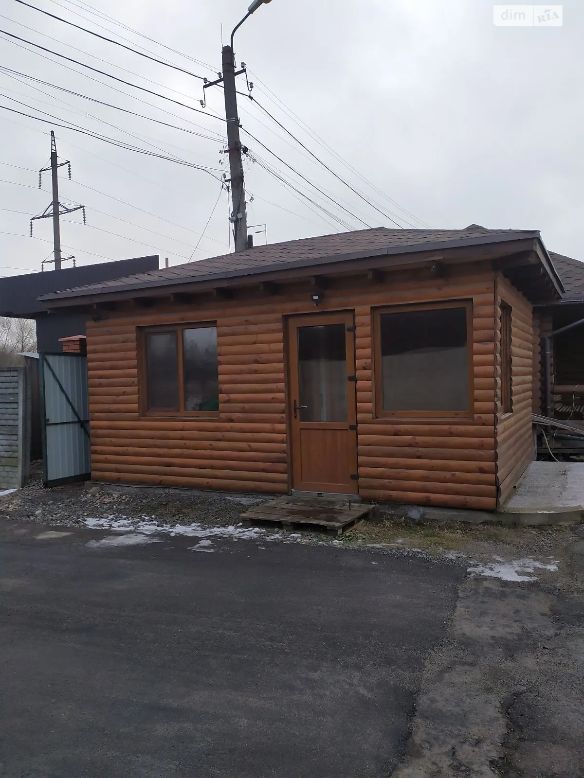 Сдается в аренду объект сферы услуг 16 кв. м в 1-этажном здании, цена: 4500 грн - фото 1
