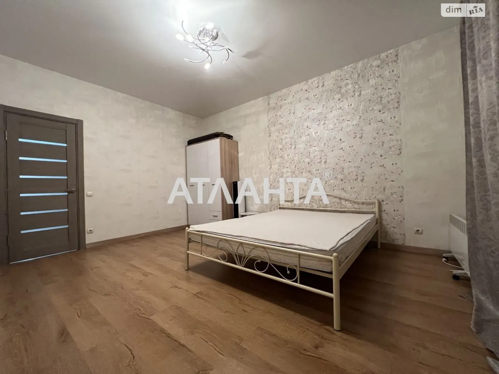 Продается 2-комнатная квартира 64 кв. м в Киеве, ул. Юрия Кондратюка, 3 - фото 1