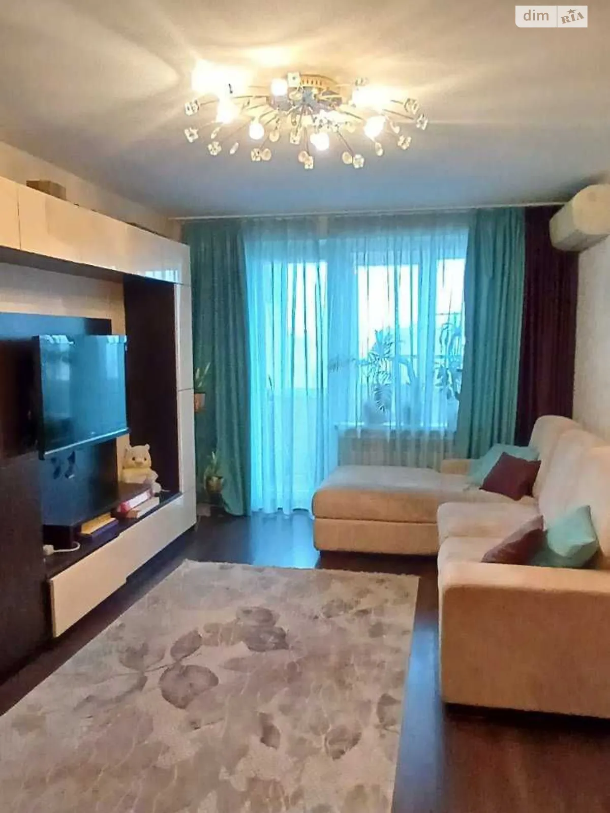Продается 3-комнатная квартира 70.4 кв. м в Днепре, ул. Рабочая, 75 - фото 1