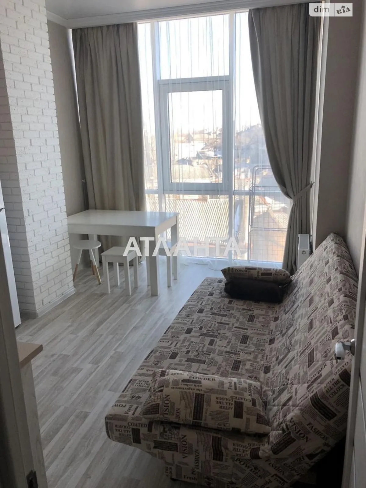 Продается 1-комнатная квартира 40 кв. м в Одессе, ул. Асташкина, 292