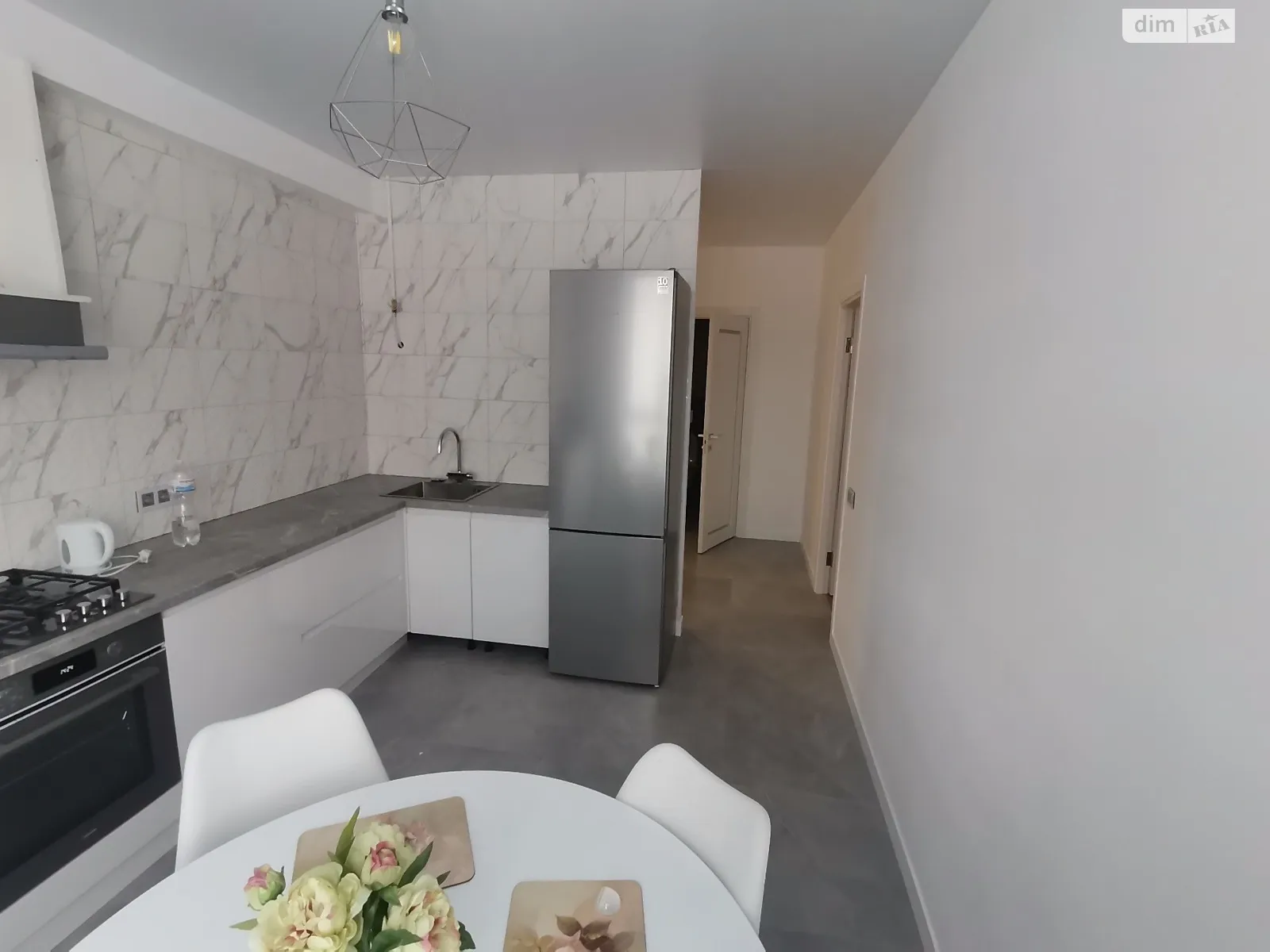Продається 2-кімнатна квартира 64.7 кв. м у Винниках, вул. Сухомлинського, 36 - фото 1