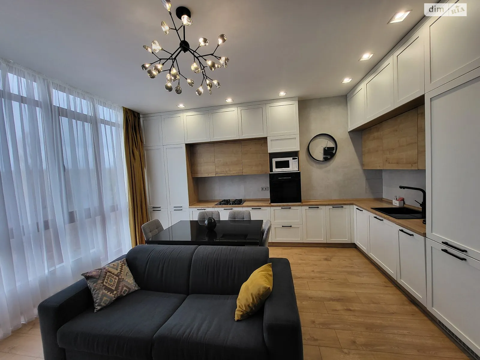 Продается 2-комнатная квартира 73 кв. м в Одессе, ул. Дача Ковалевского