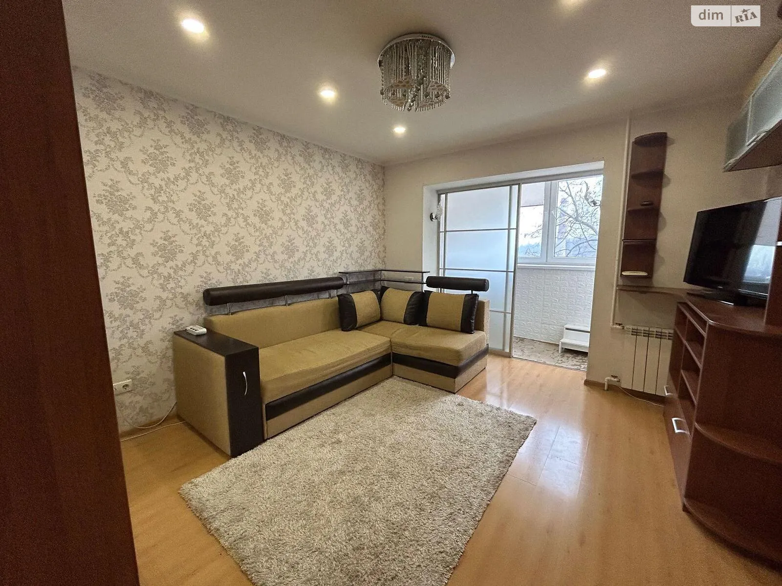 Продается 1-комнатная квартира 34 кв. м в Киеве, ул. Лукьяновская
