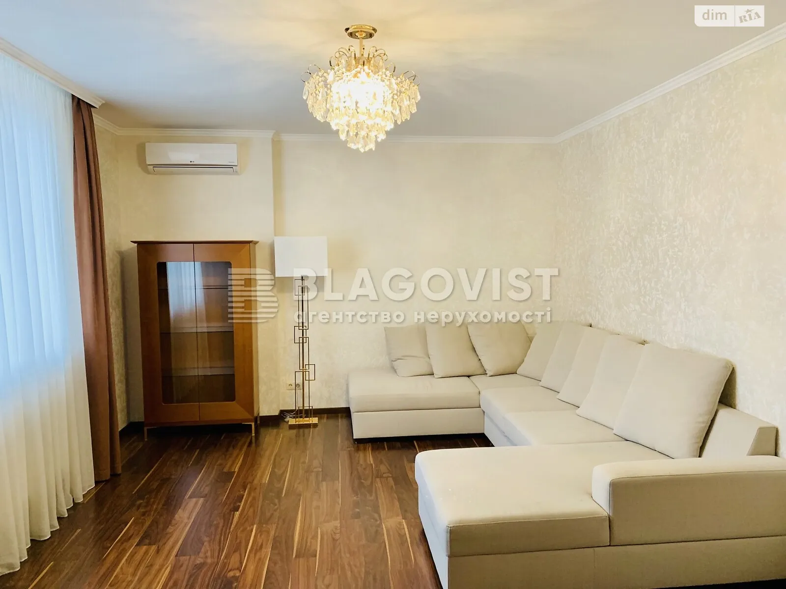 Продается 3-комнатная квартира 105 кв. м в Киеве, ул. Степана Рудницкого(Академика Вильямса), 3А