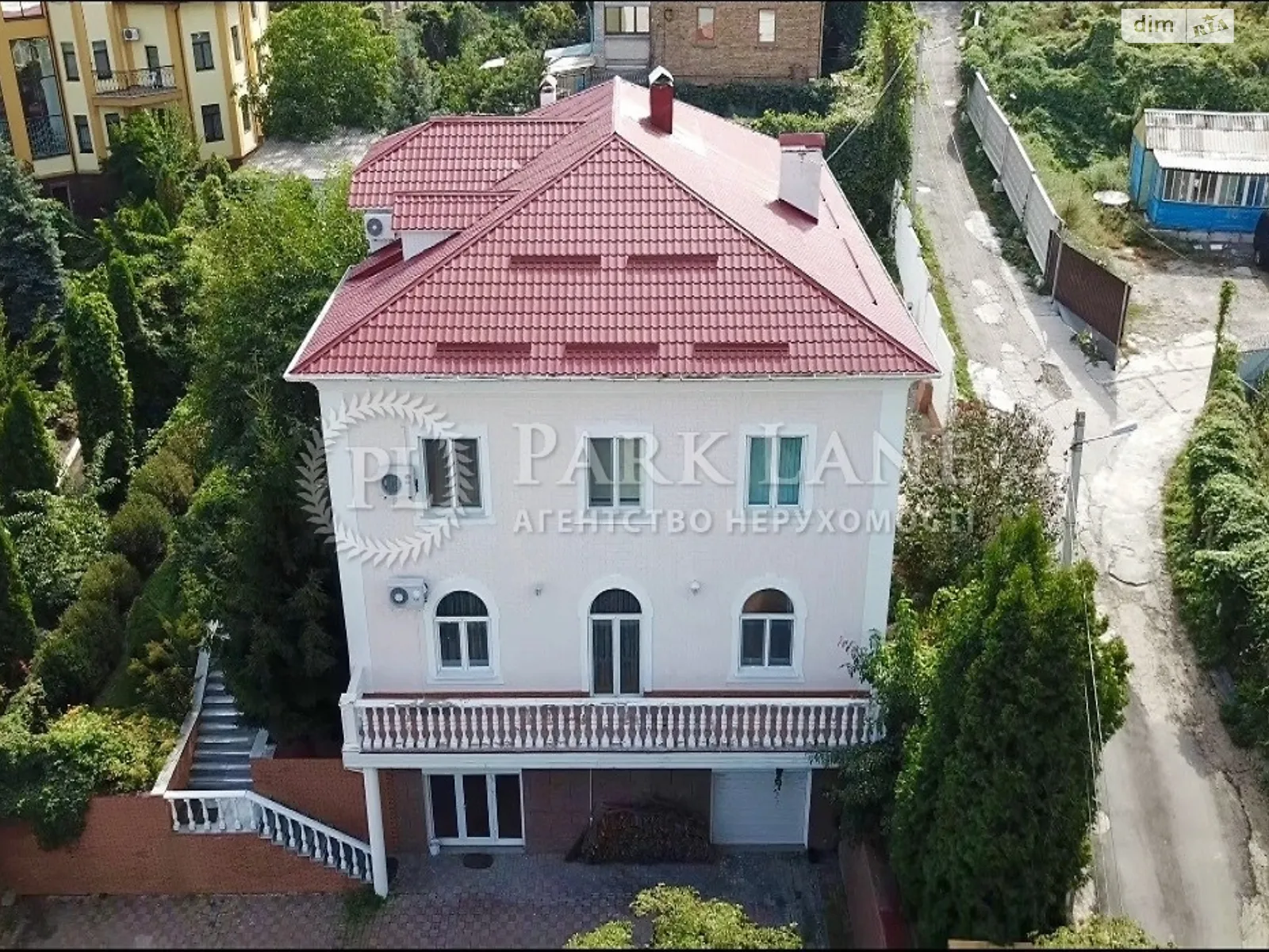 Продается дом на 3 этажа 517 кв. м с беседкой, цена: 1500000 $ - фото 1