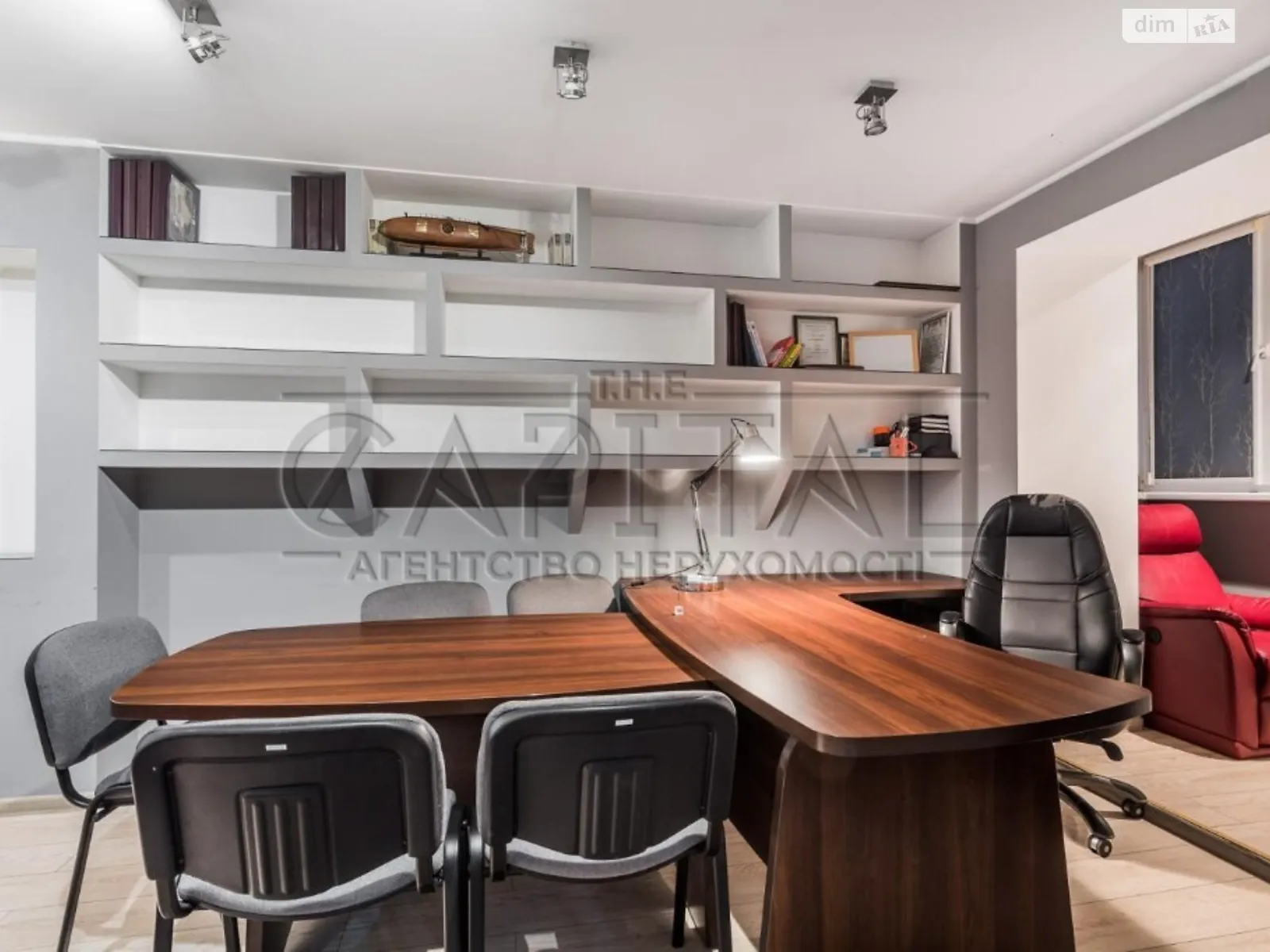 Продается офис 72.5 кв. м в бизнес-центре, цена: 98000 $ - фото 1