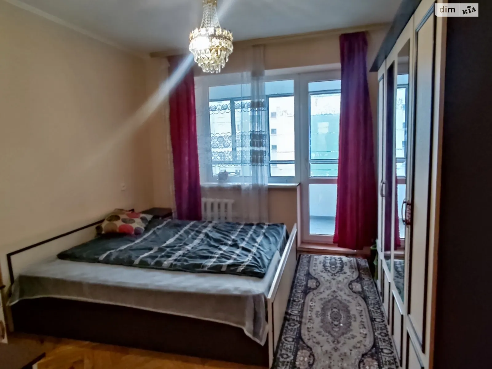 Продается 3-комнатная квартира 66 кв. м в Львове, ул. Зубровская - фото 1