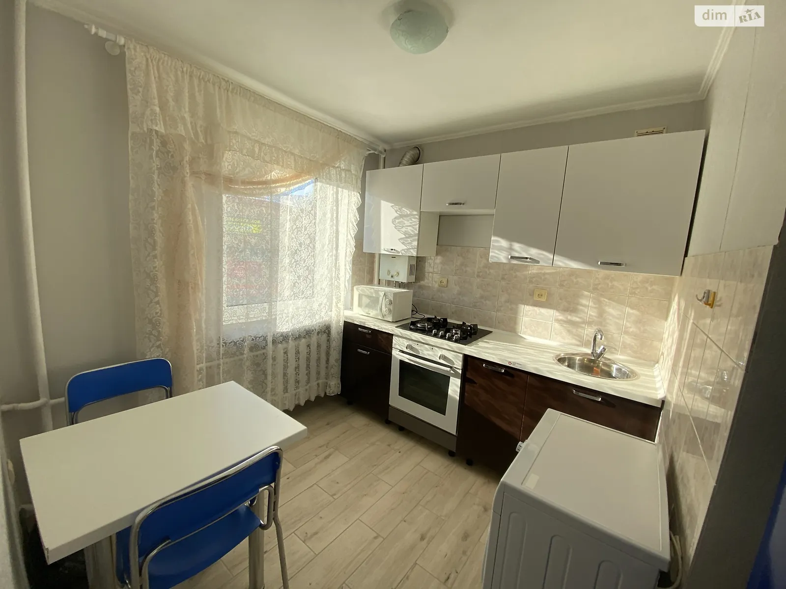 1-кімнатна квартира 30 кв. м у Тернополі, цена: 200 $