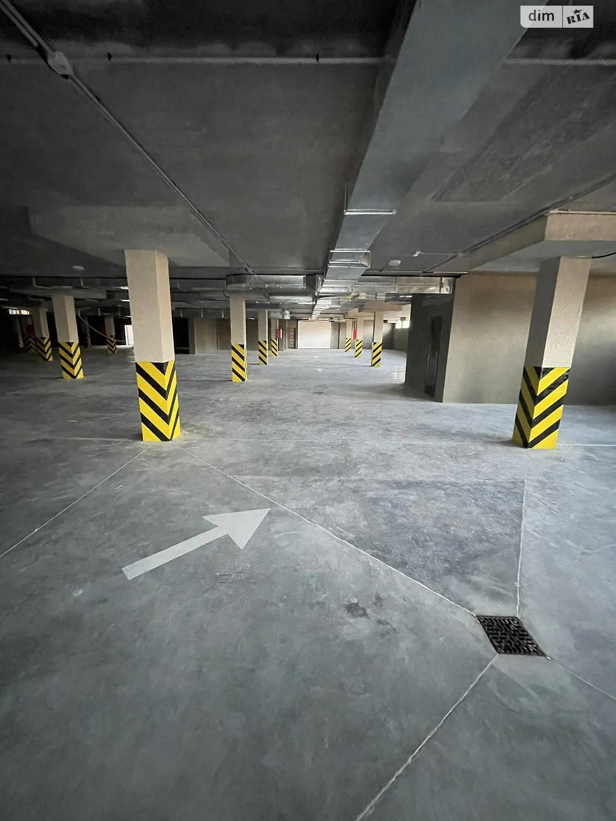 Продается подземный паркинг под легковое авто на 17.6 кв. м - фото 3