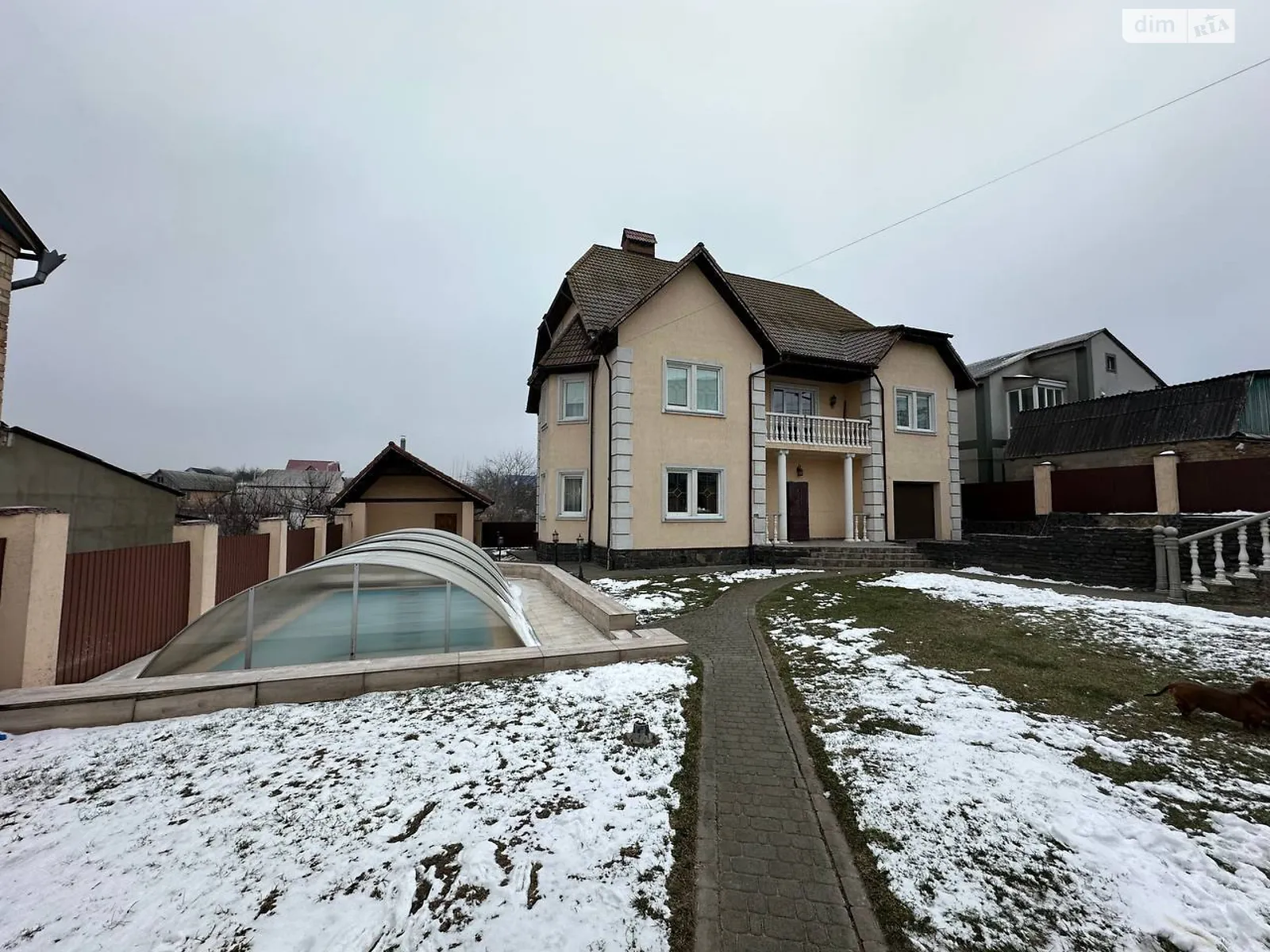 Продається будинок 3 поверховий 352 кв. м з гаражем, цена: 230000 $