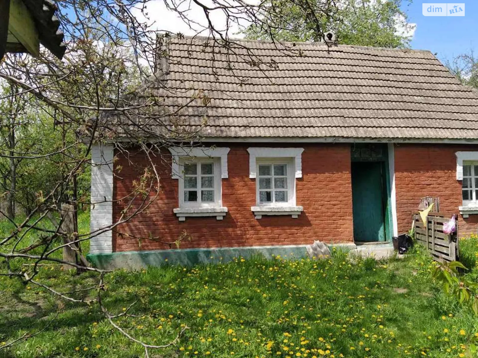 Продається одноповерховий будинок 38.7 кв. м з гаражем, цена: 6500 $