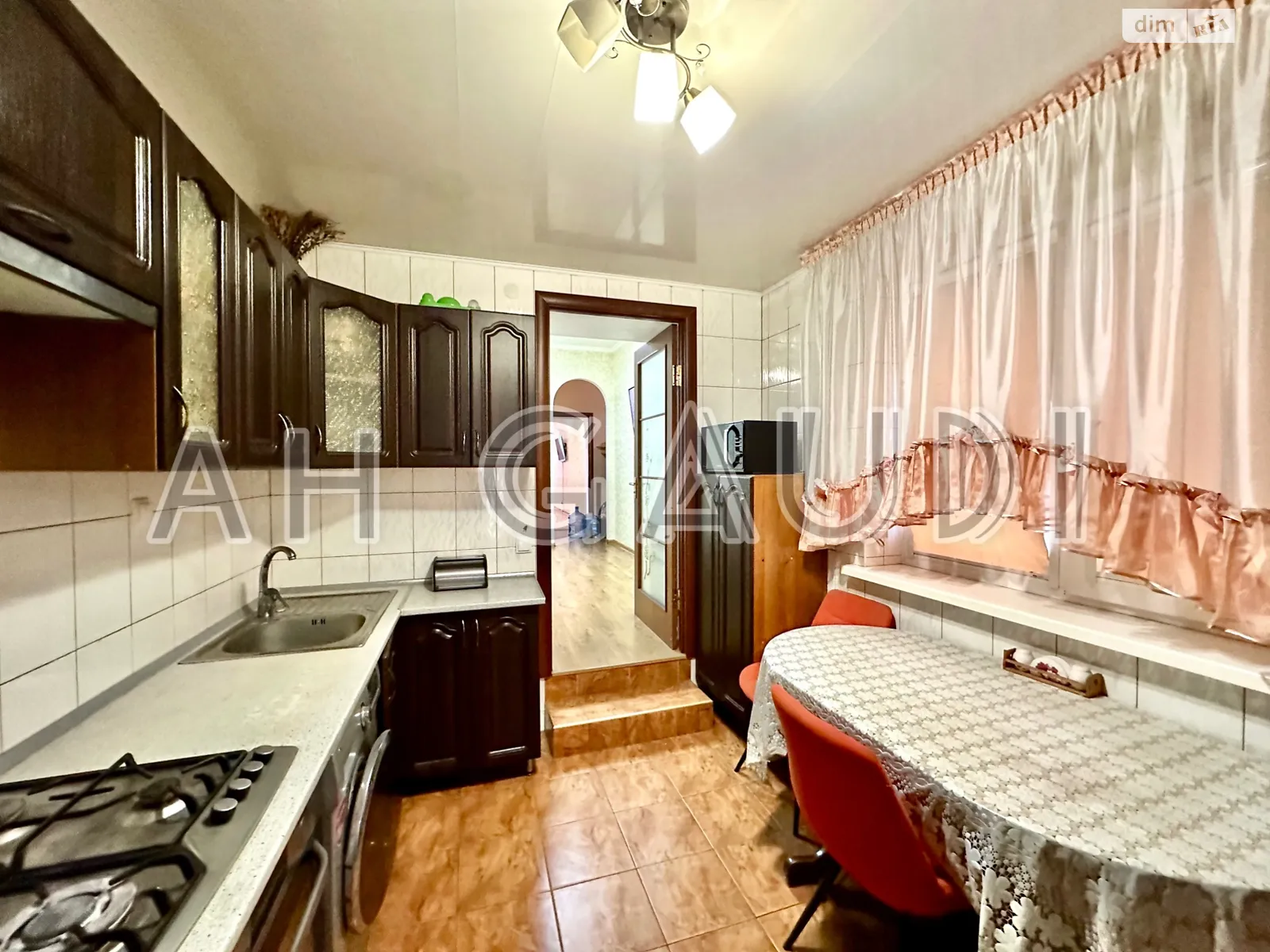 Продается 2-комнатная квартира 57 кв. м в Николаеве, цена: 39500 $