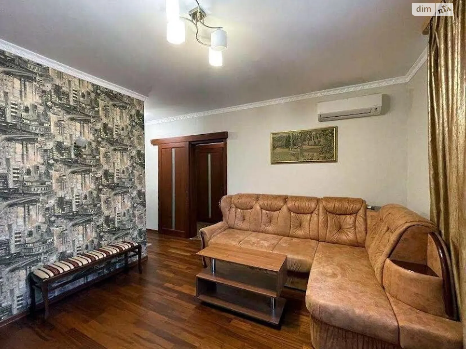 Продается 1-комнатная квартира 67 кв. м в Киеве, просп. Валерия Лобановского(Краснозвёздный), 6А - фото 1