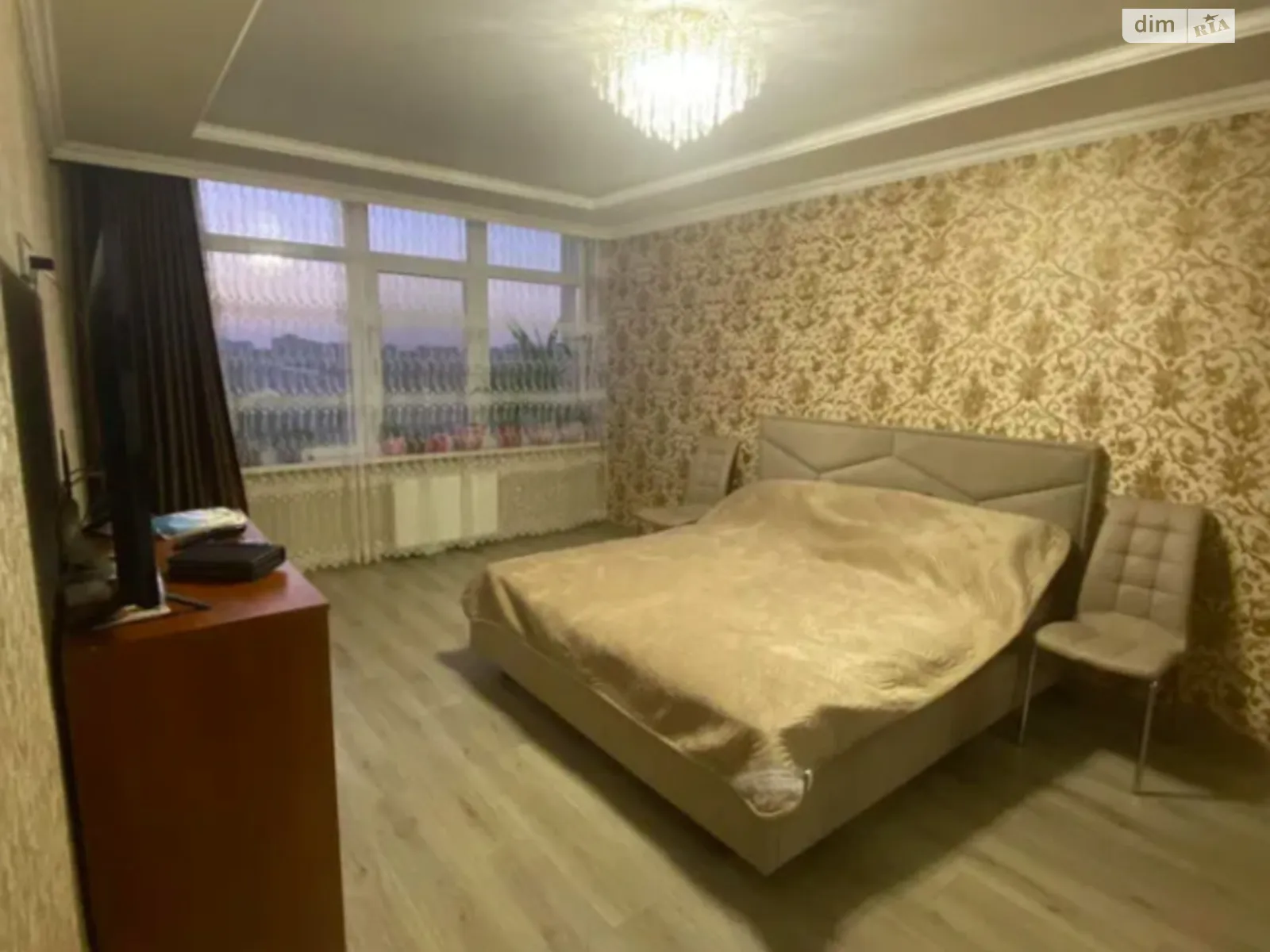 Продается 1-комнатная квартира 43 кв. м в Одессе, ул. Академика Сахарова, 3Б - фото 1