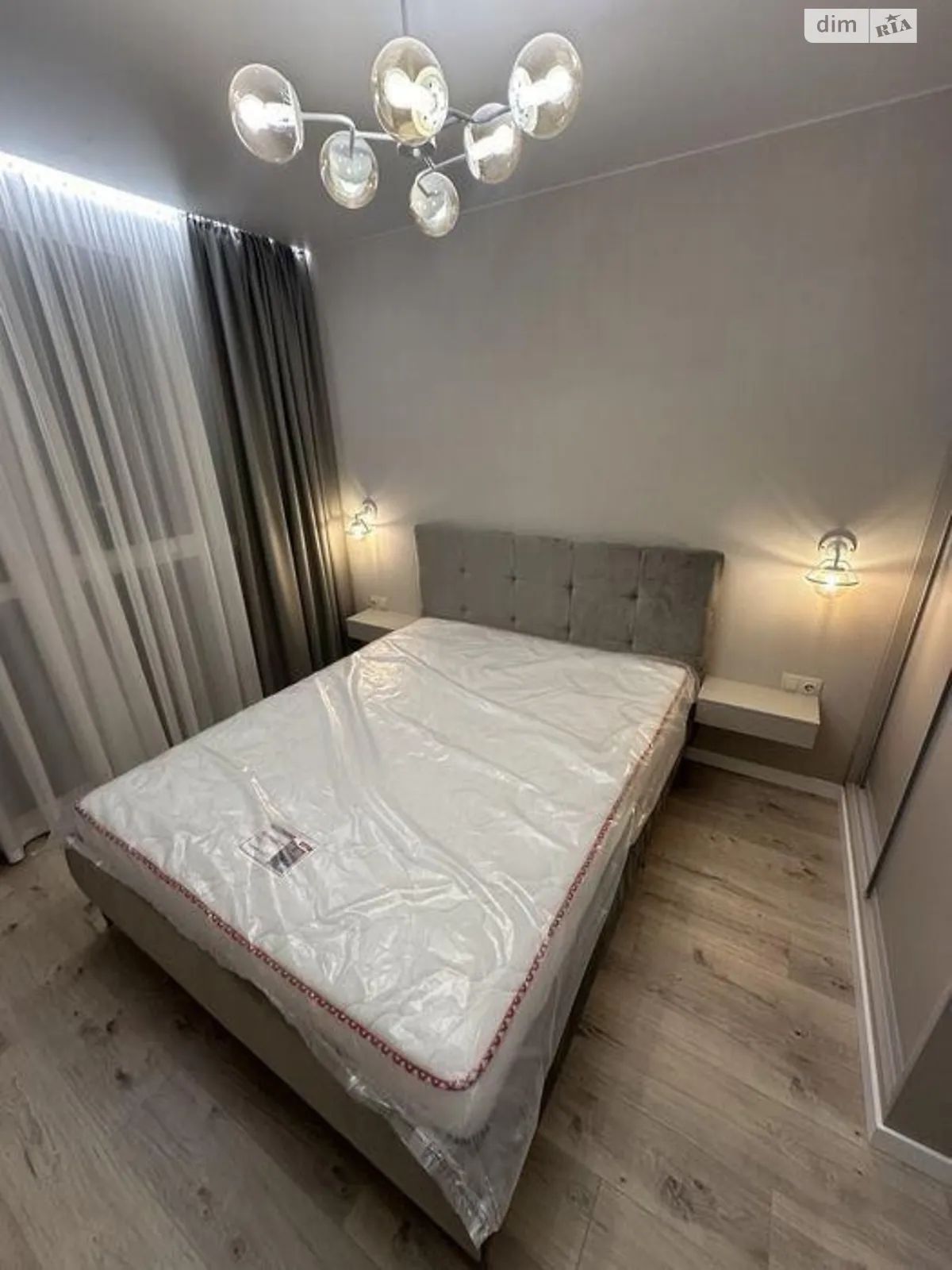 Продається 1-кімнатна квартира 42.2 кв. м у Києві, цена: 99000 $