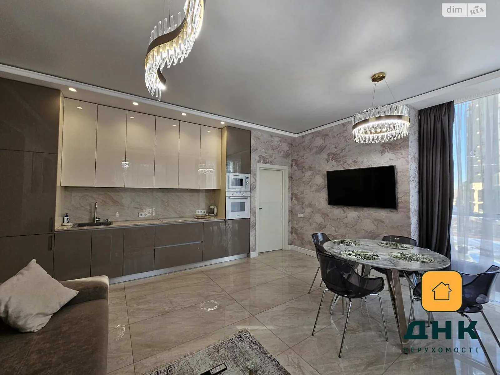 Продается 3-комнатная квартира 75 кв. м в Одессе, бул. Французский, 60В - фото 1