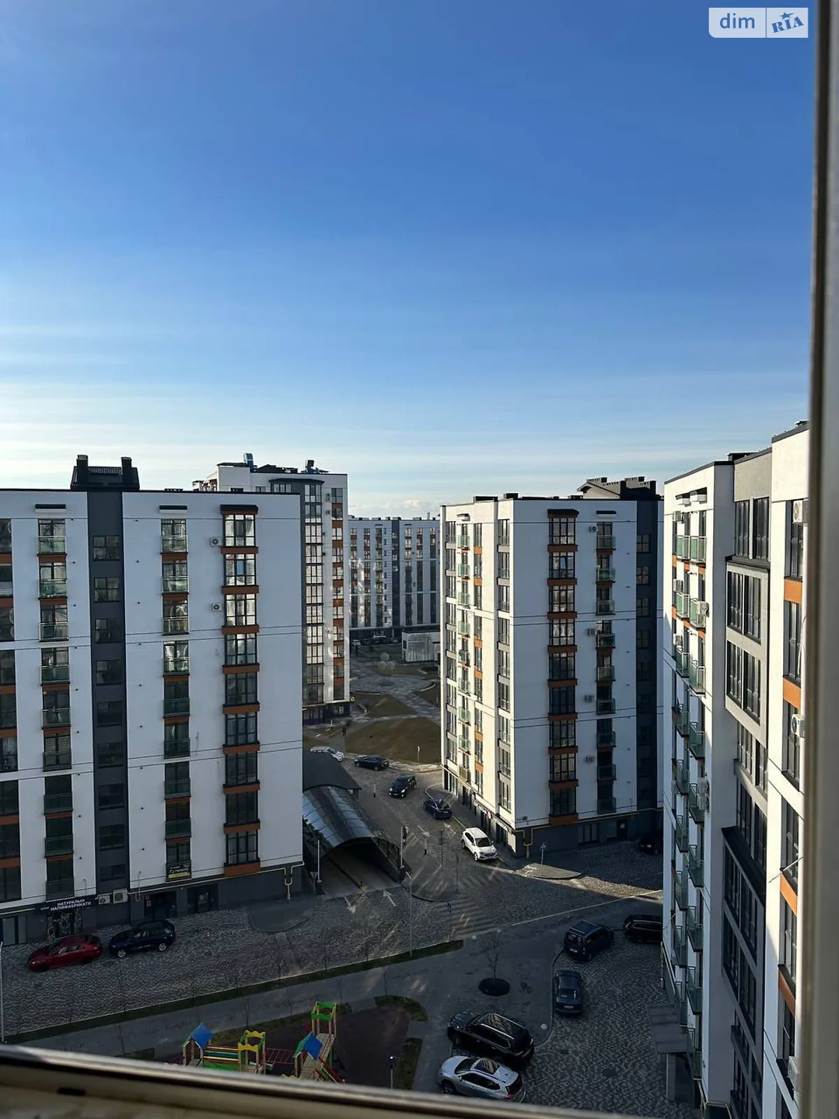 Продается 2-комнатная квартира 65.3 кв. м в Ивано-Франковске, цена: 73990 $