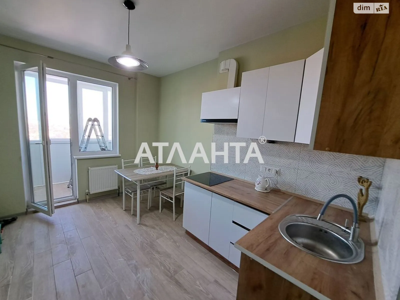 Продается 1-комнатная квартира 35.6 кв. м в Одессе, ул. Люстдорфская дорога, 100Г - фото 1