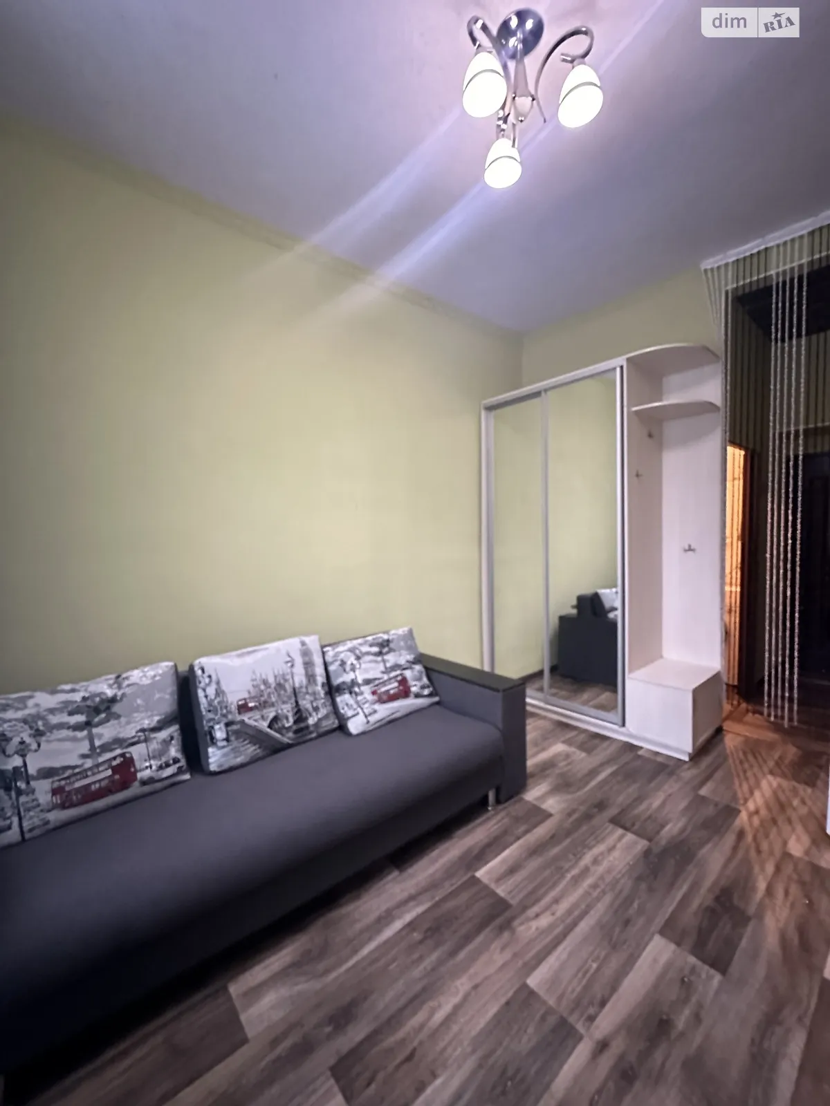 Продается 1-комнатная квартира 23 кв. м в Харькове, цена: 10500 $