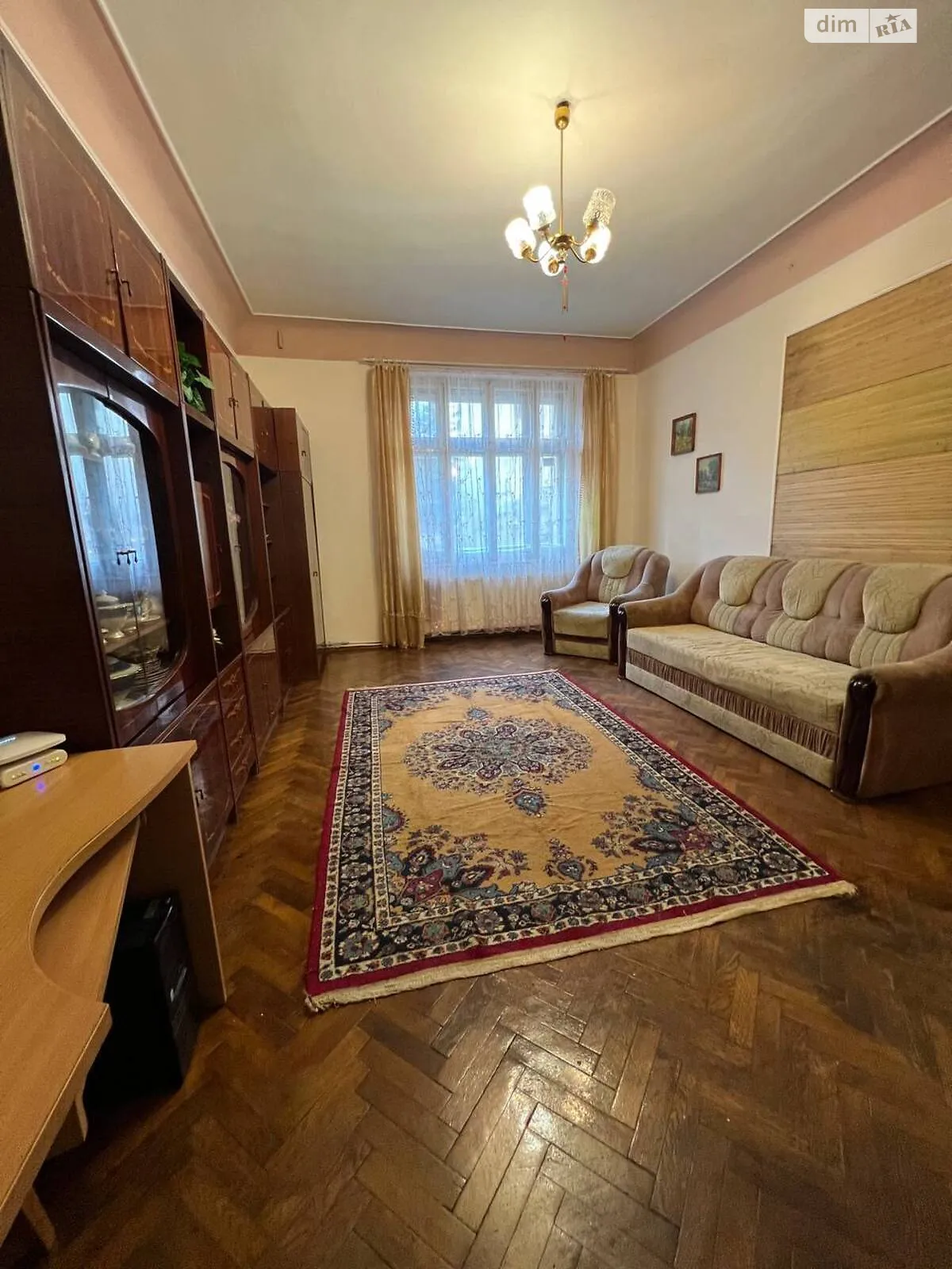 Продається 3-кімнатна квартира 116 кв. м у Ужгороді, вул. Панаса Мирного