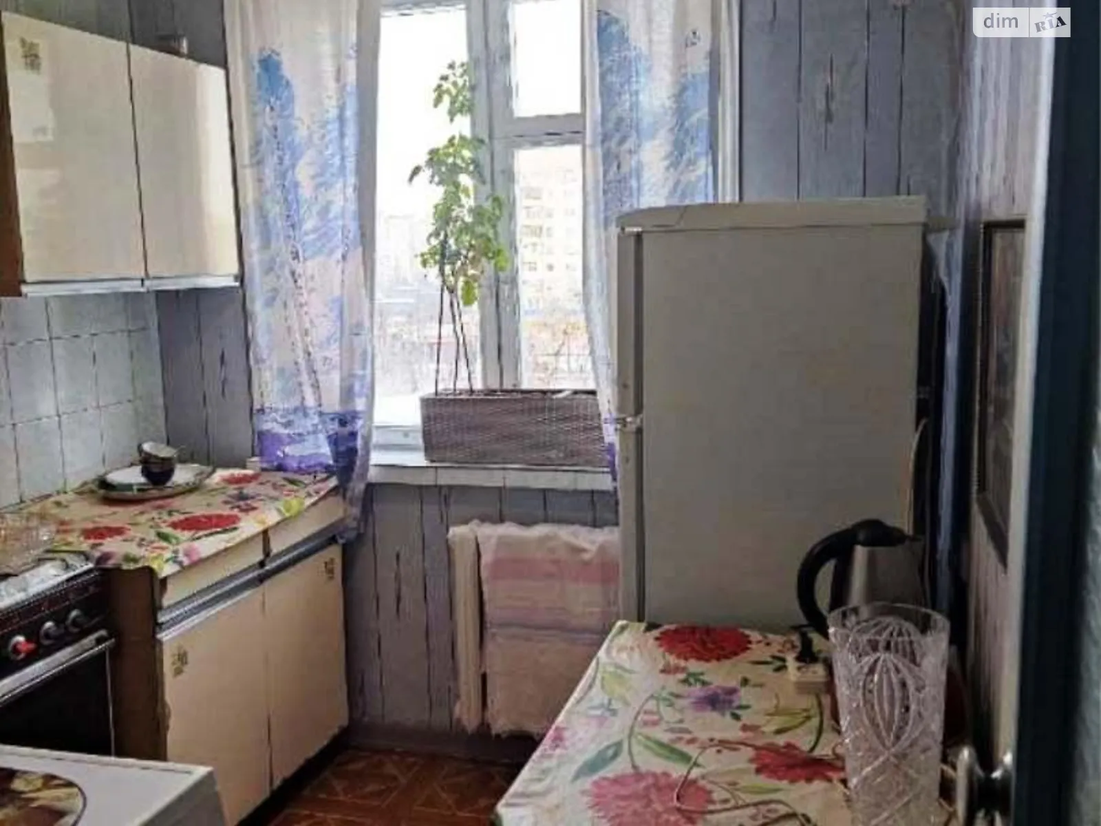 Продается 2-комнатная квартира 45 кв. м в Харькове, просп. Байрона(Героев Сталинграда), 150