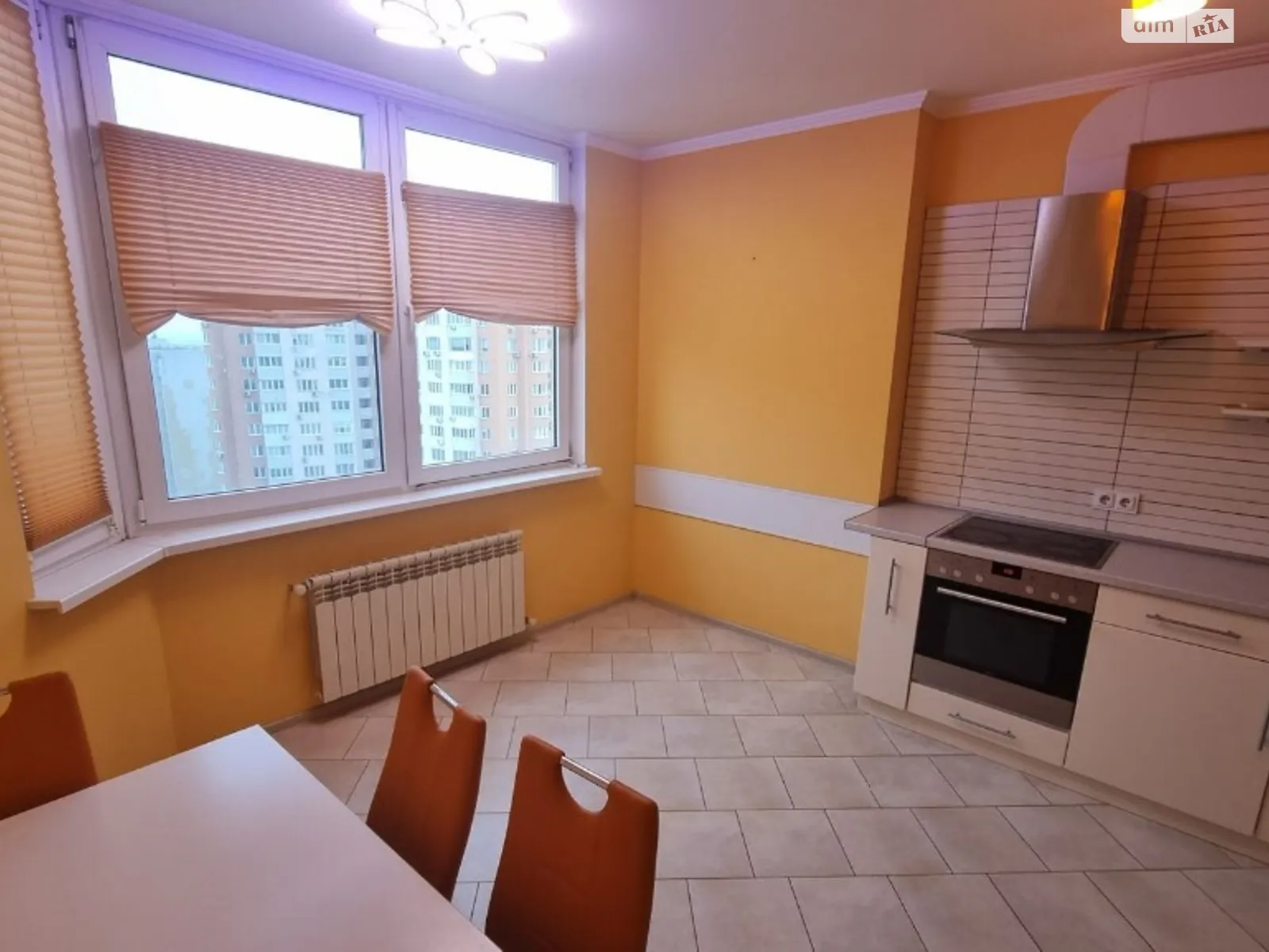 Продается 2-комнатная квартира 76 кв. м в Киеве, ул. Чавдар Елизаветы, 7 - фото 1