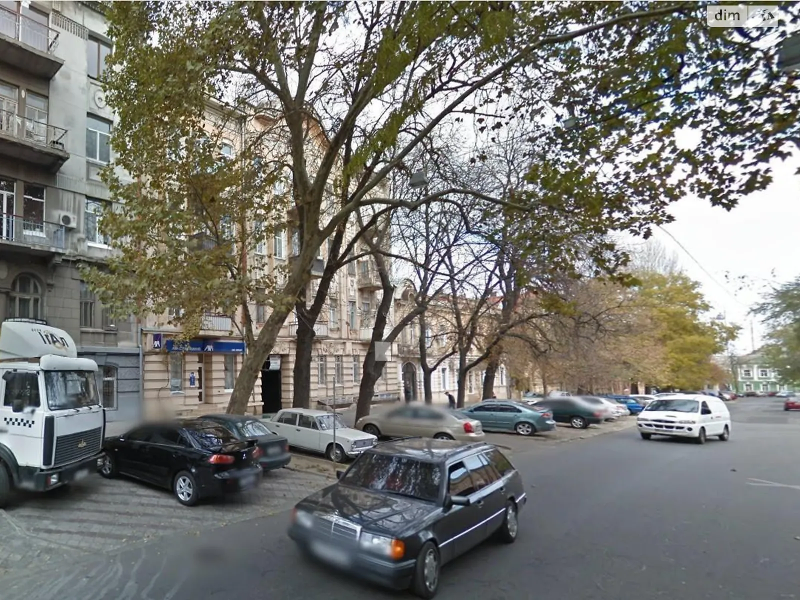 Продается 4-комнатная квартира 185 кв. м в Одессе, ул. Конная, 14