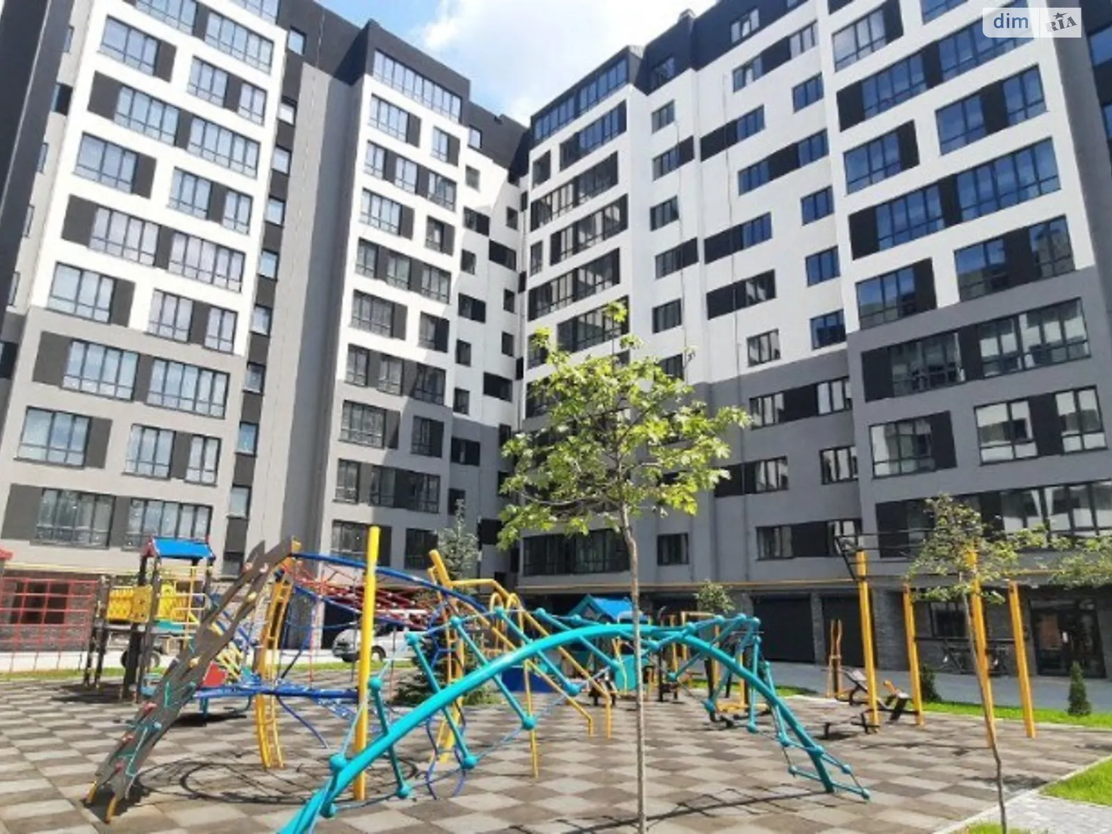 Продається 3-кімнатна квартира 134 кв. м у Хмельницькому, вул. Озерна - фото 1