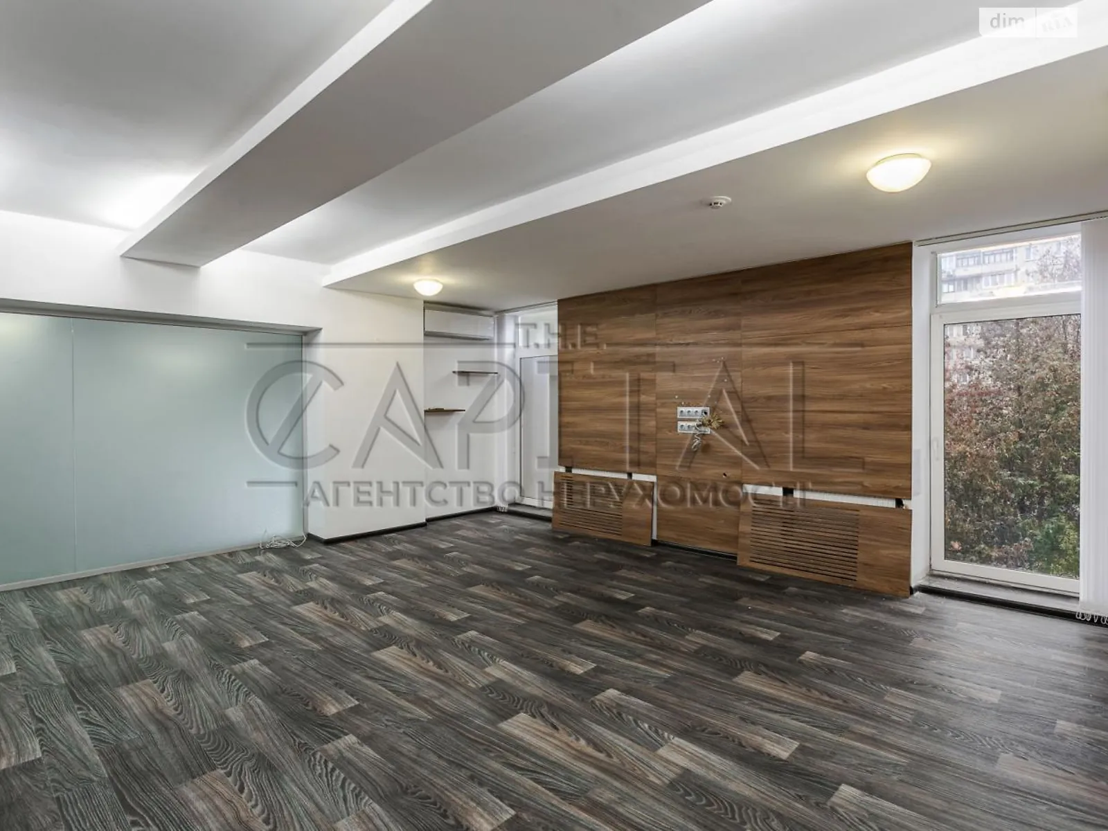 Сдается в аренду офис 295 кв. м в бизнес-центре, цена: 2000 $ - фото 1