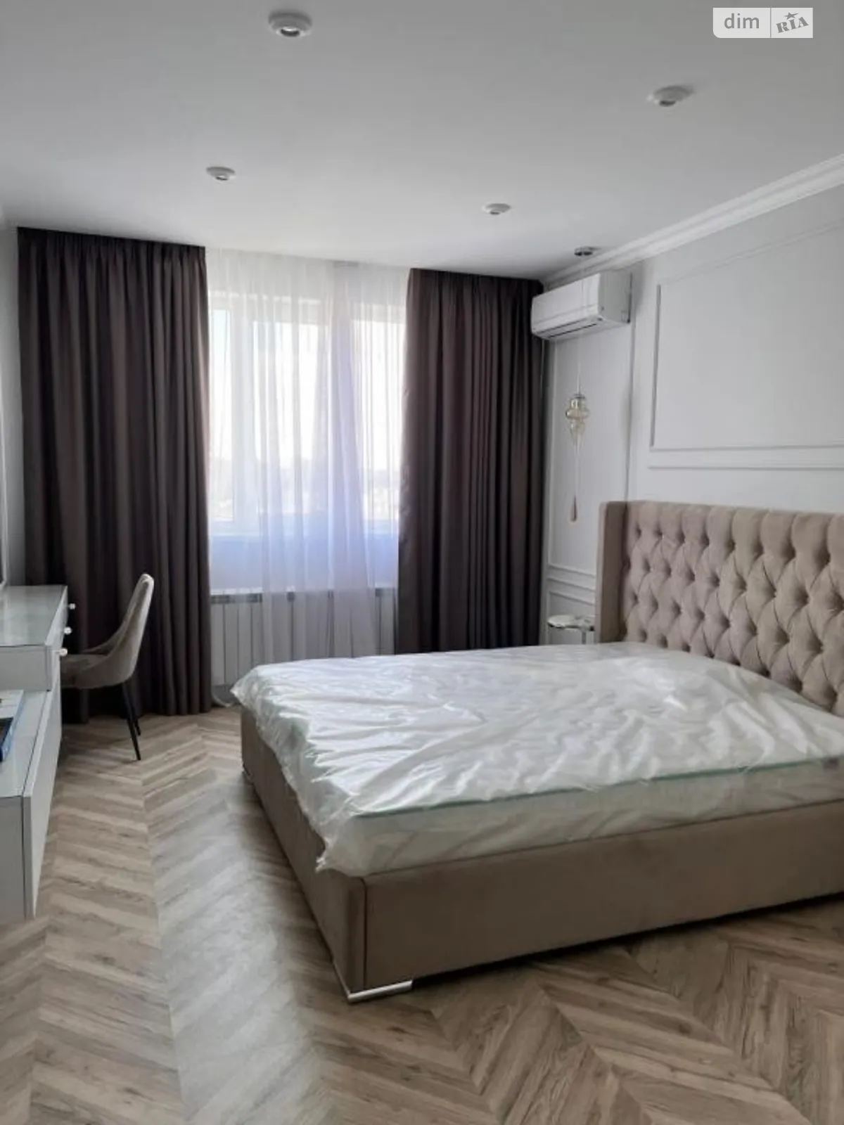 Продается 1-комнатная квартира 50 кв. м в Киеве, ул. Демеевская, 14 - фото 1