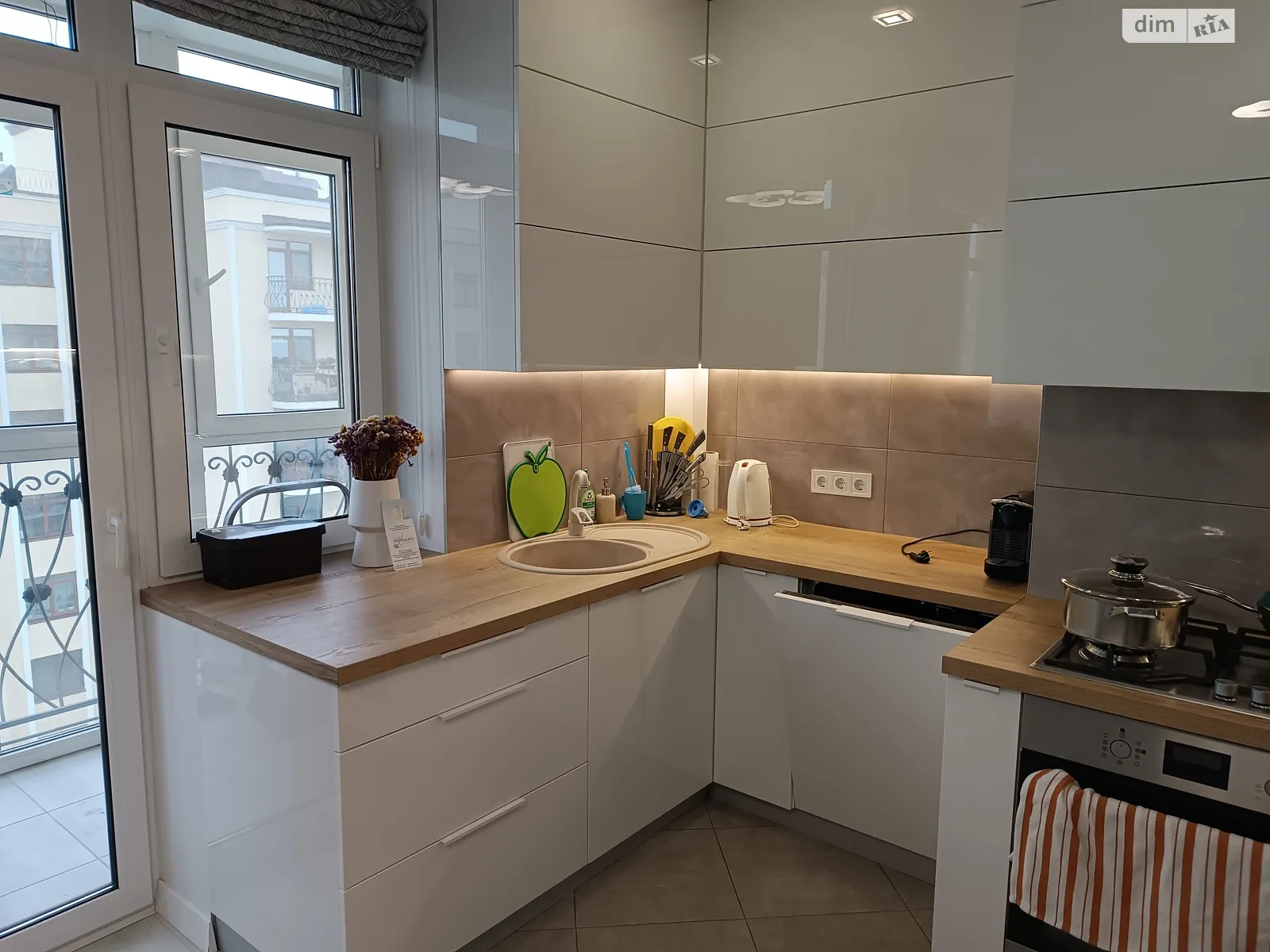 Продается 2-комнатная квартира 64 кв. м в Ирпене, ул. Западная - фото 1