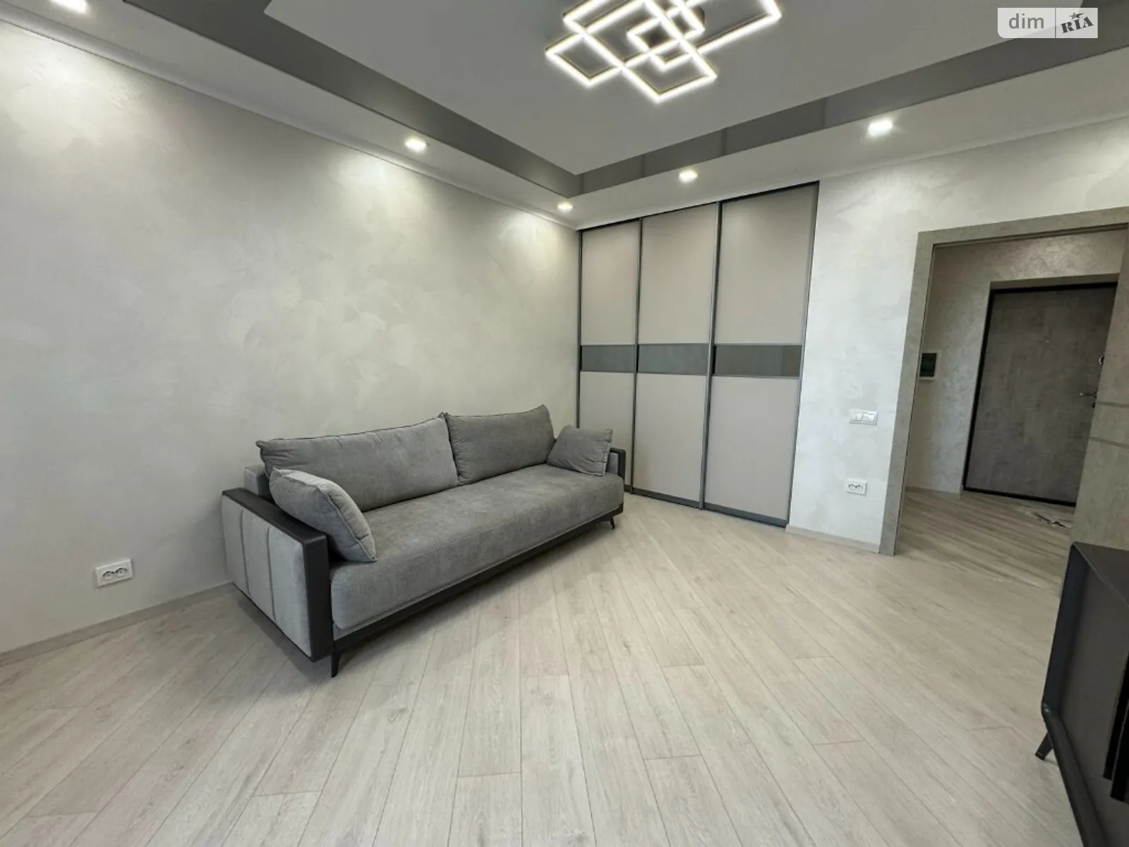 Продается 1-комнатная квартира 48 кв. м в Николаеве, цена: 52000 $