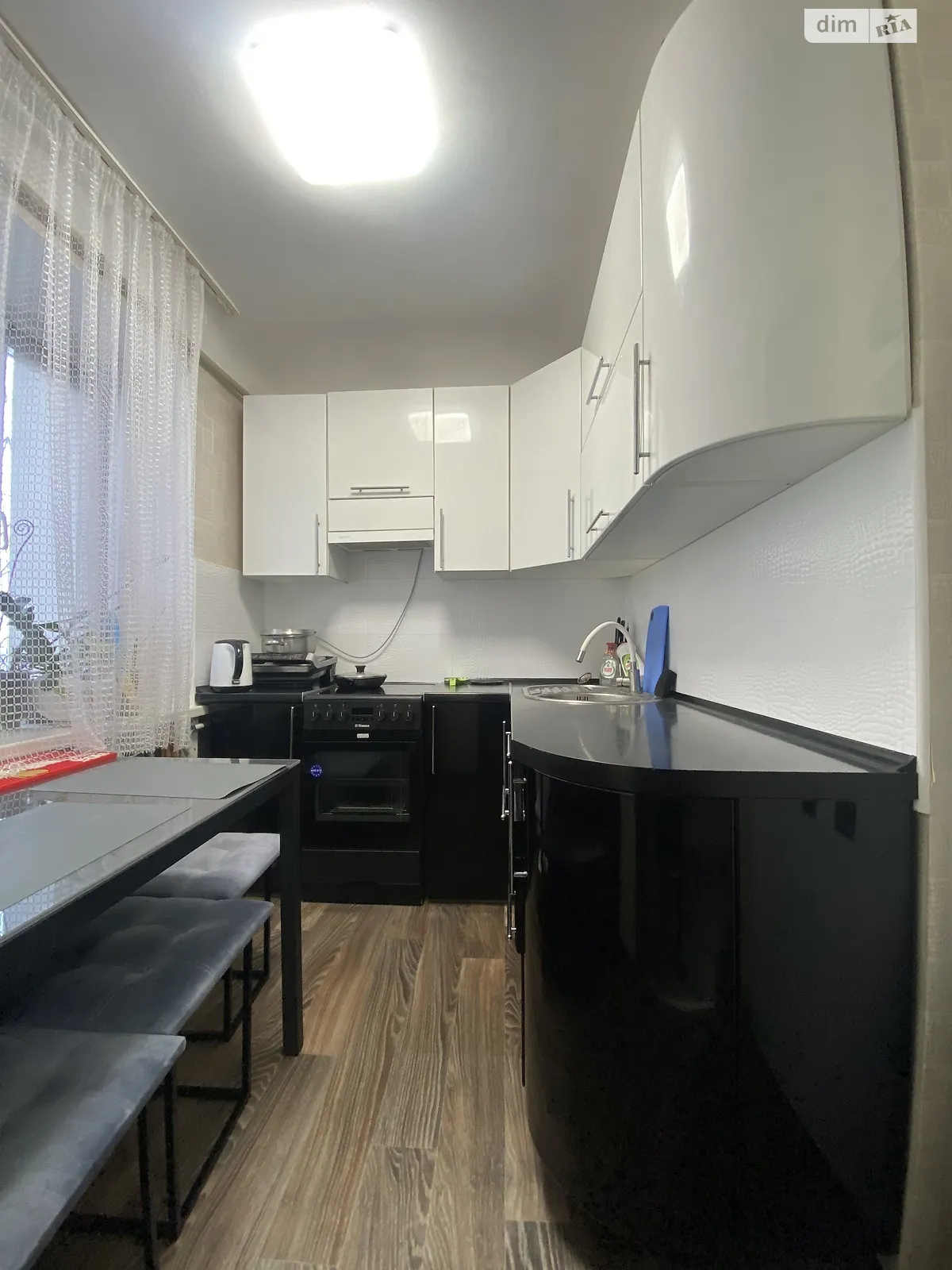 Продается 3-комнатная квартира 55.3 кв. м в Кропивницком, цена: 45500 $