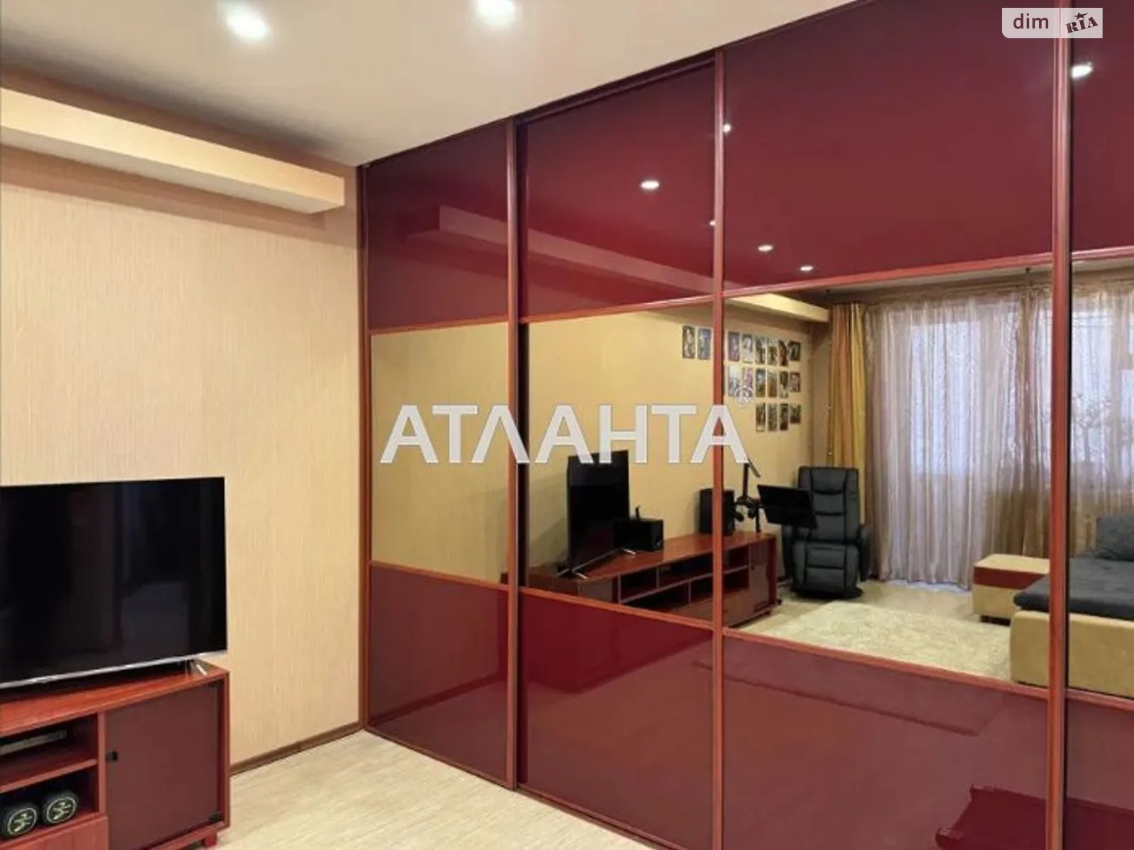 Продается 1-комнатная квартира 52.3 кв. м в Львове, цена: 75000 $ - фото 1