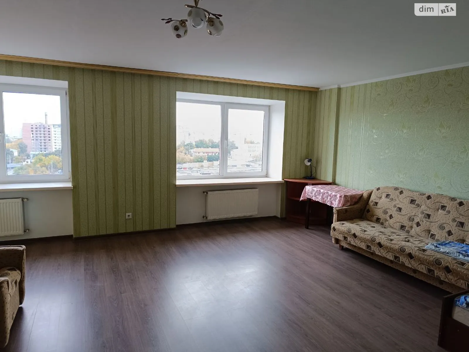 Продается 3-комнатная квартира 128 кв. м в Хмельницком, ул. Строителей