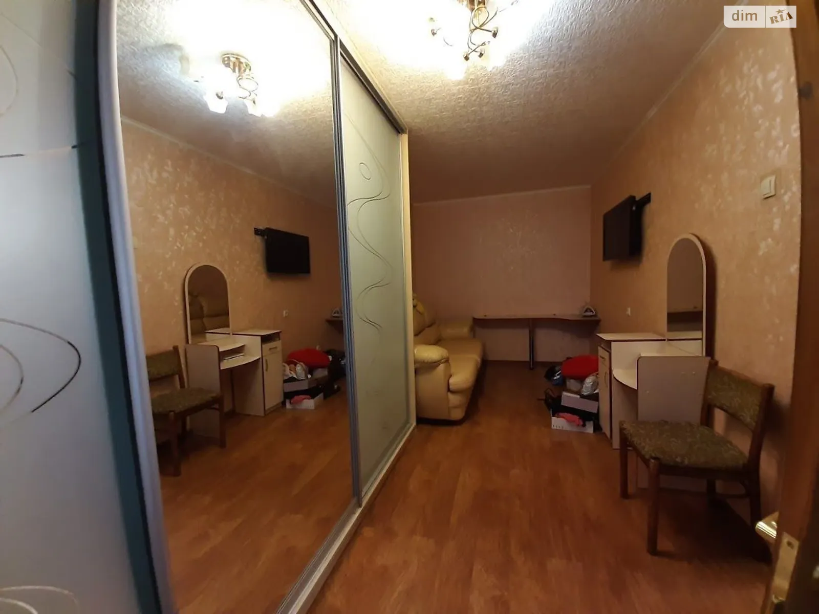 Продается 3-комнатная квартира 58 кв. м в Киеве, ул. Николая Василенко, 23Б