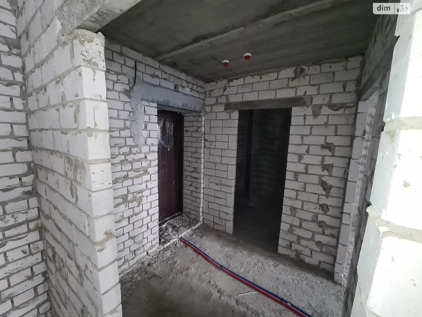 Продается 1-комнатная квартира 43 кв. м в Харькове, ул. Заливная, 12 - фото 1