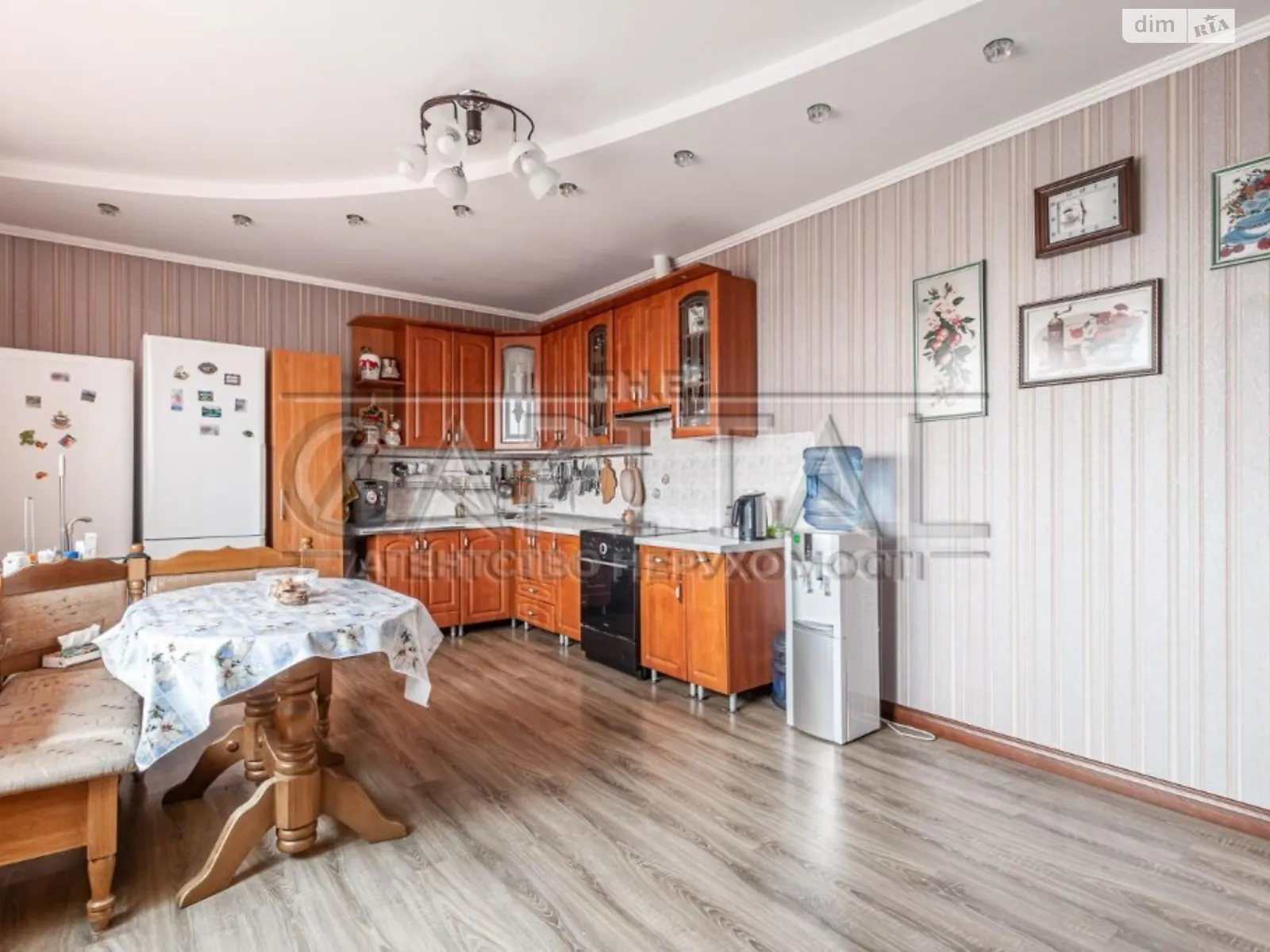 Продається будинок 2 поверховий 400 кв. м з каміном - фото 3