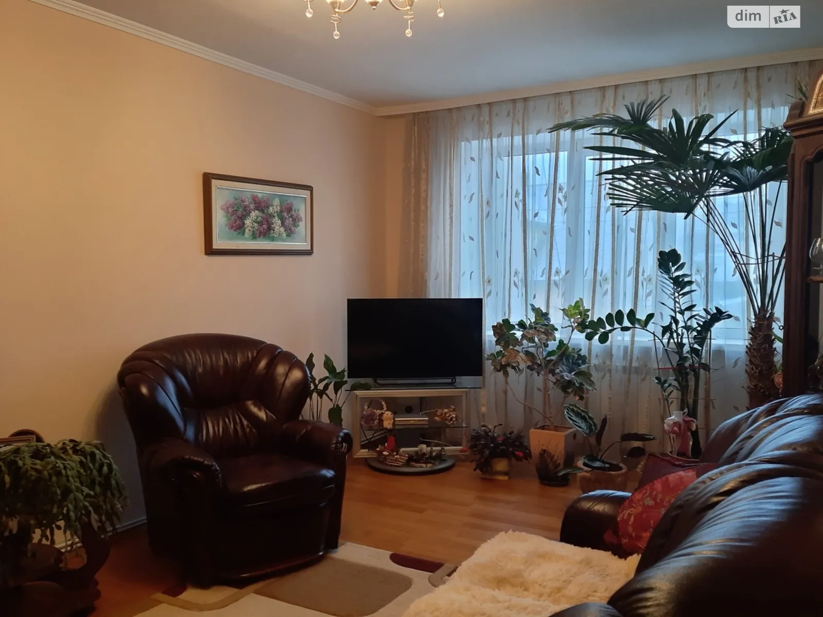 Продается 4-комнатная квартира 82 кв. м в Ужгороде, ул. Кармелюка - фото 1