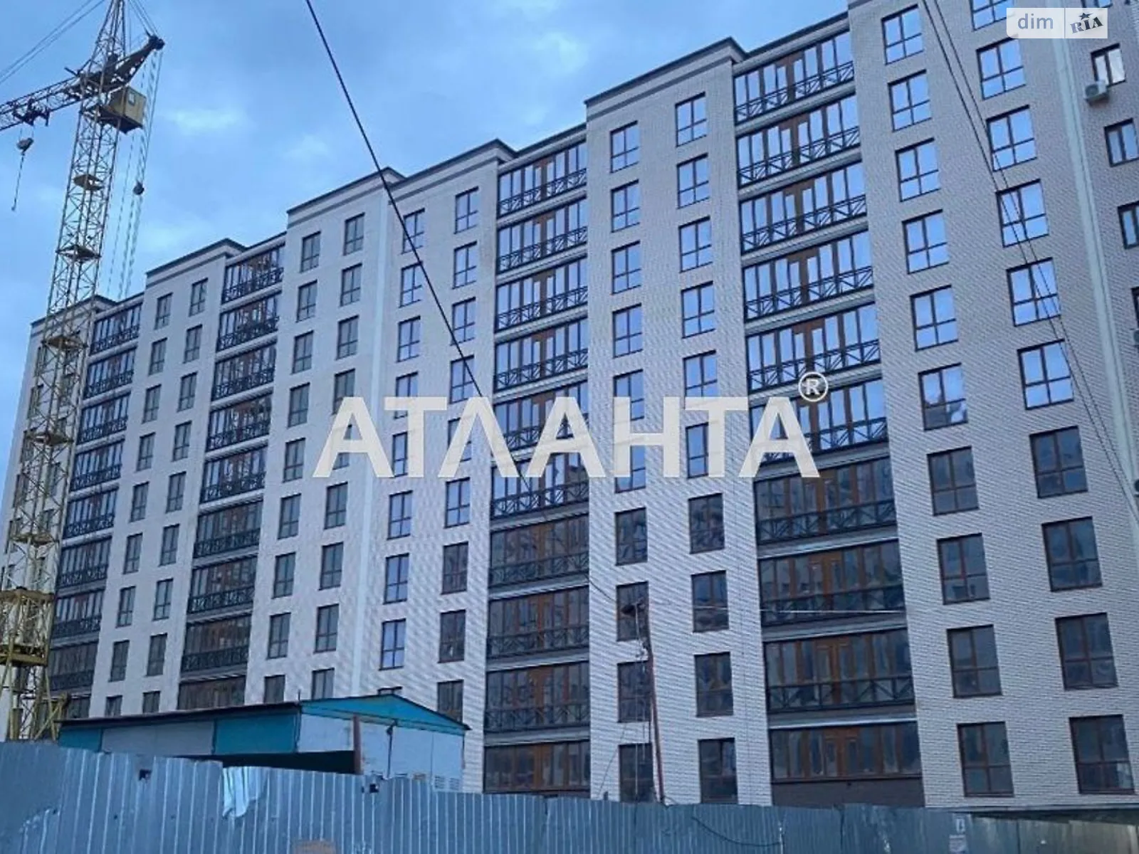 Продается 1-комнатная квартира 44 кв. м в Черноморске, ул. Лазурная(Гайдара), 2/1Б - фото 1