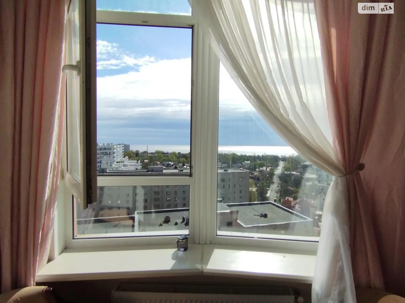 Продается 2-комнатная квартира 86 кв. м в Одессе, ул. Макаренко, 2А