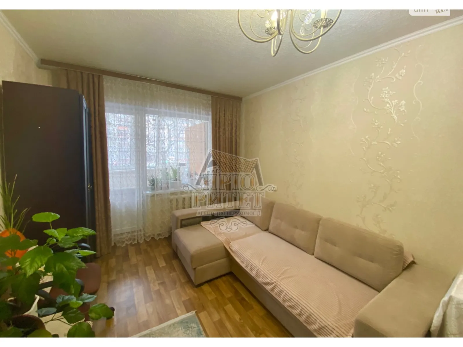 Продается 3-комнатная квартира 71 кв. м в Белой Церкви, ул. Институтская