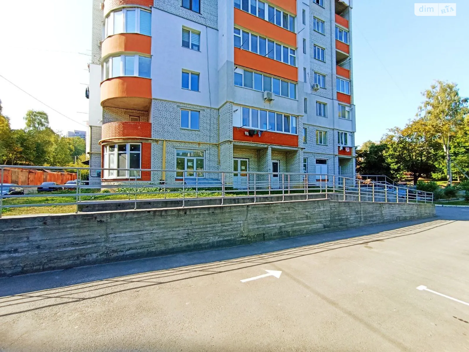 Продается офис 162 кв. м в бизнес-центре, цена: 68850 $